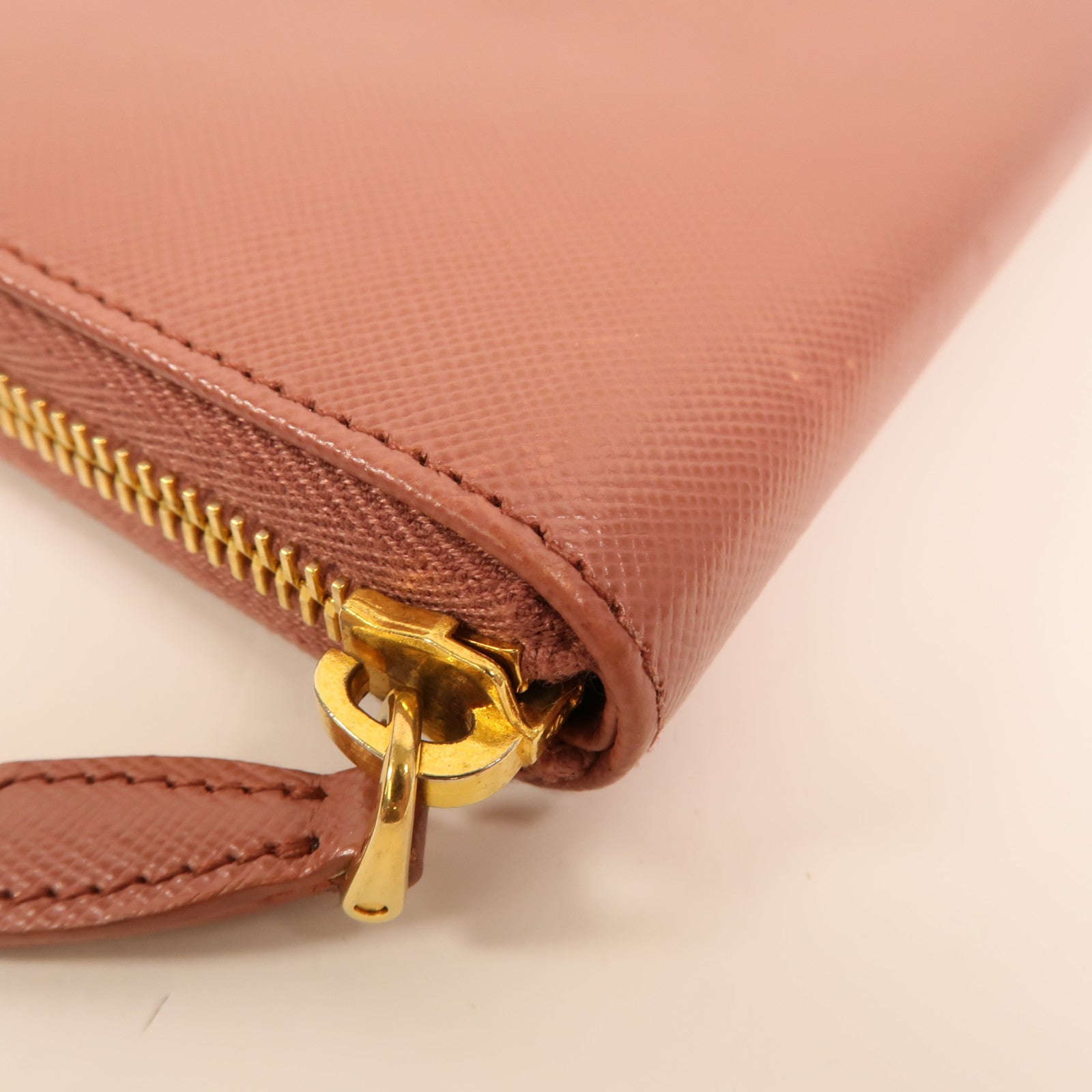 PRADA 【激減優惠】Saffiano皮革Zipper Long Wallet長錢包