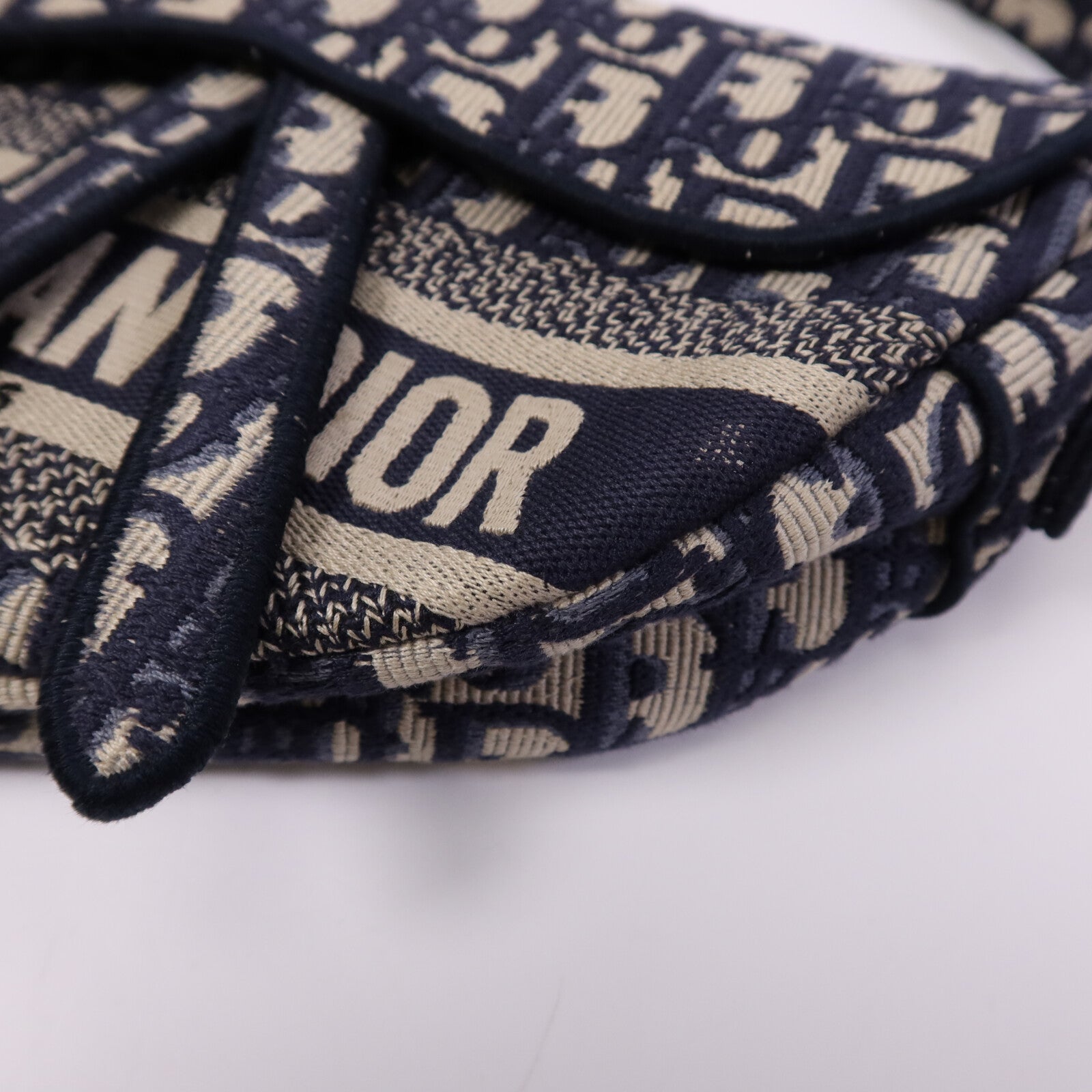 Dior 帆布Saddle Medium金扣肩背袋