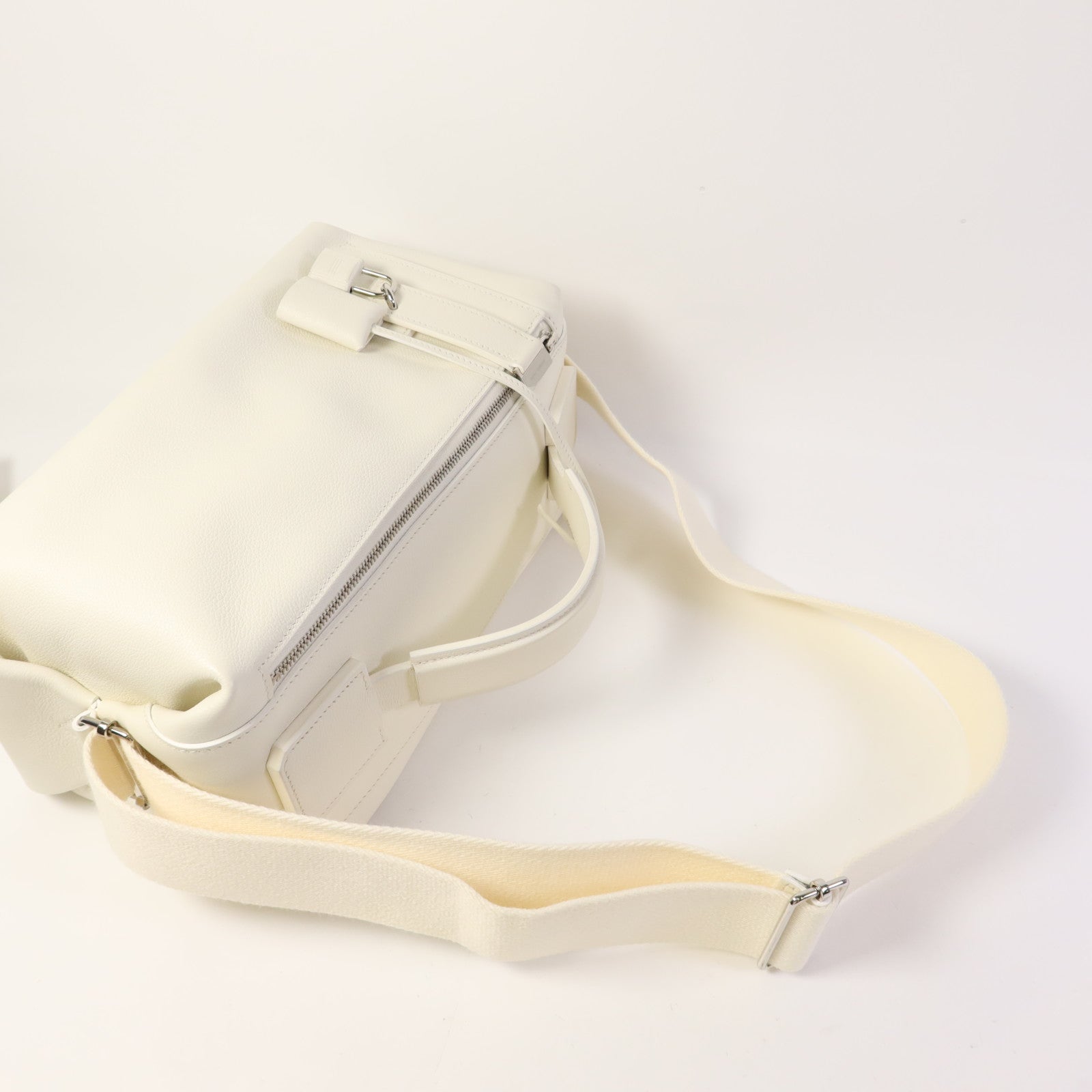 HERMES Evercolor皮革Emile 30銀扣肩背袋Blanc