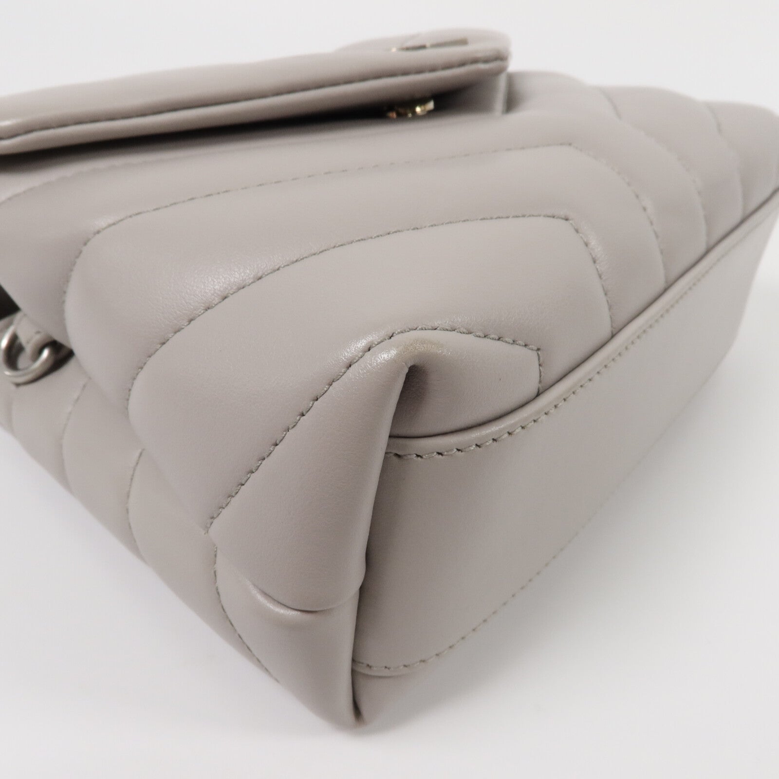 SAINT LAURENT 牛皮皮革Loulou Toy Shoulder Bag肩背袋