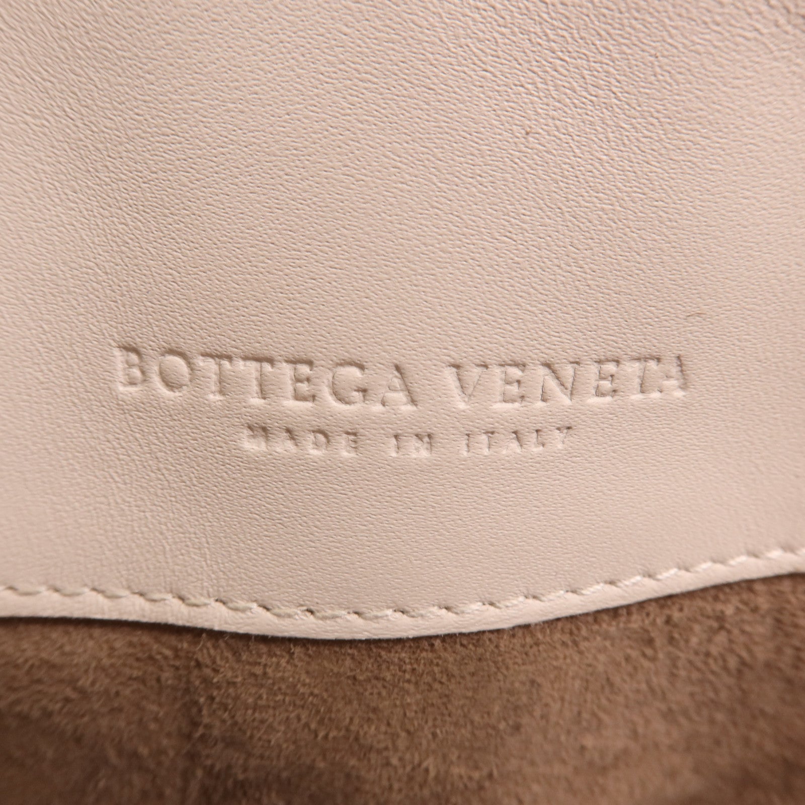 BOTTEGA VENETA 羊皮皮革Olimpia Checker銀扣肩背袋