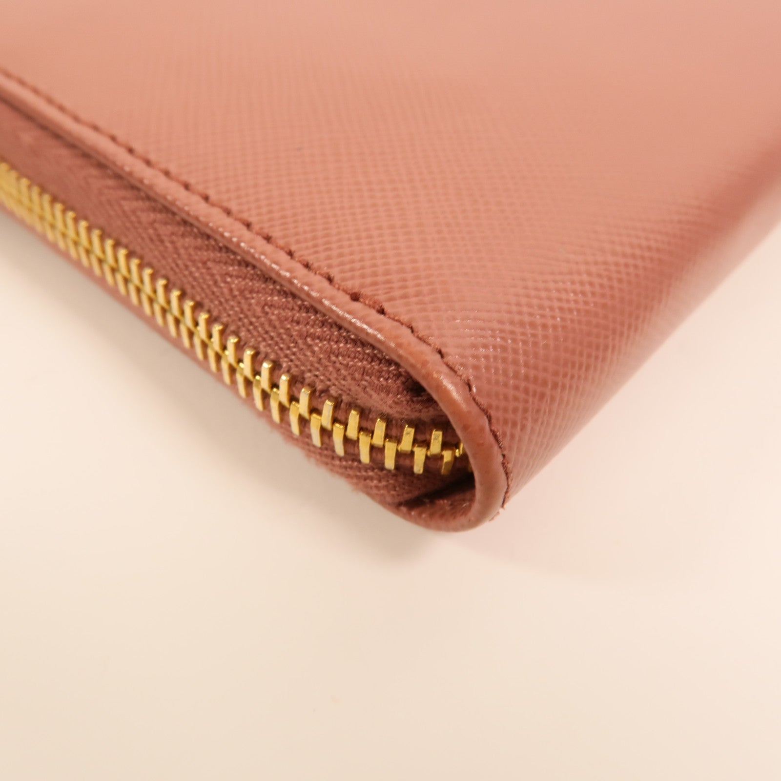 PRADA 【激減優惠】Saffiano皮革Zipper Long Wallet長錢包