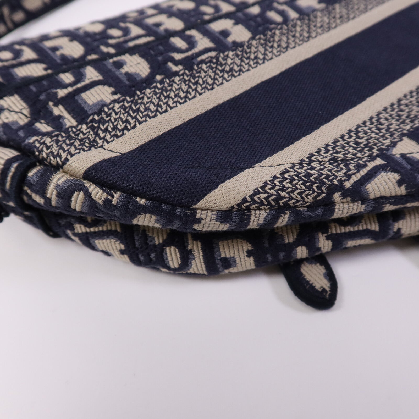 Dior 帆布Saddle Medium金扣肩背袋