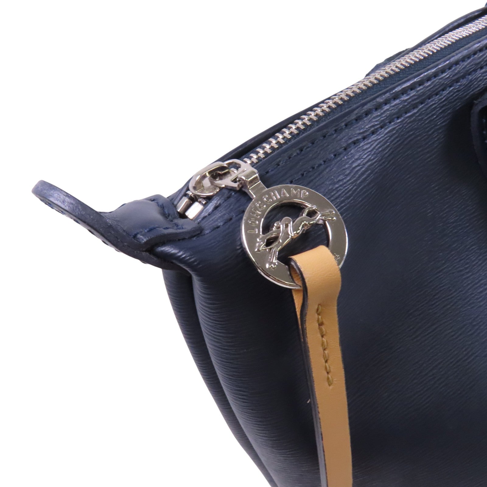 Longchamp 牛皮皮革Hand Bag銀扣手挽袋