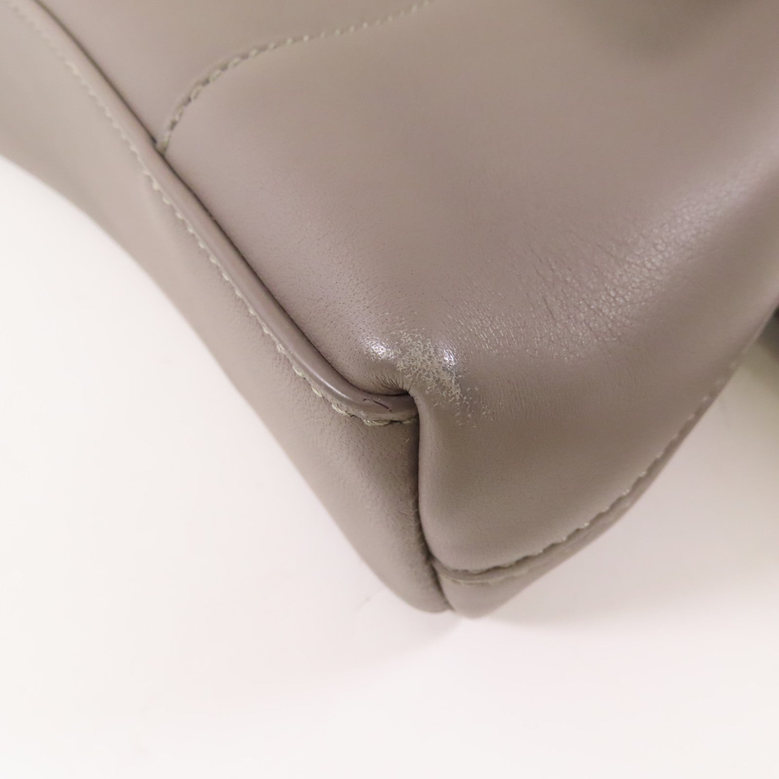 BALENCIAGA 牛皮皮革Downtown銀扣肩背袋