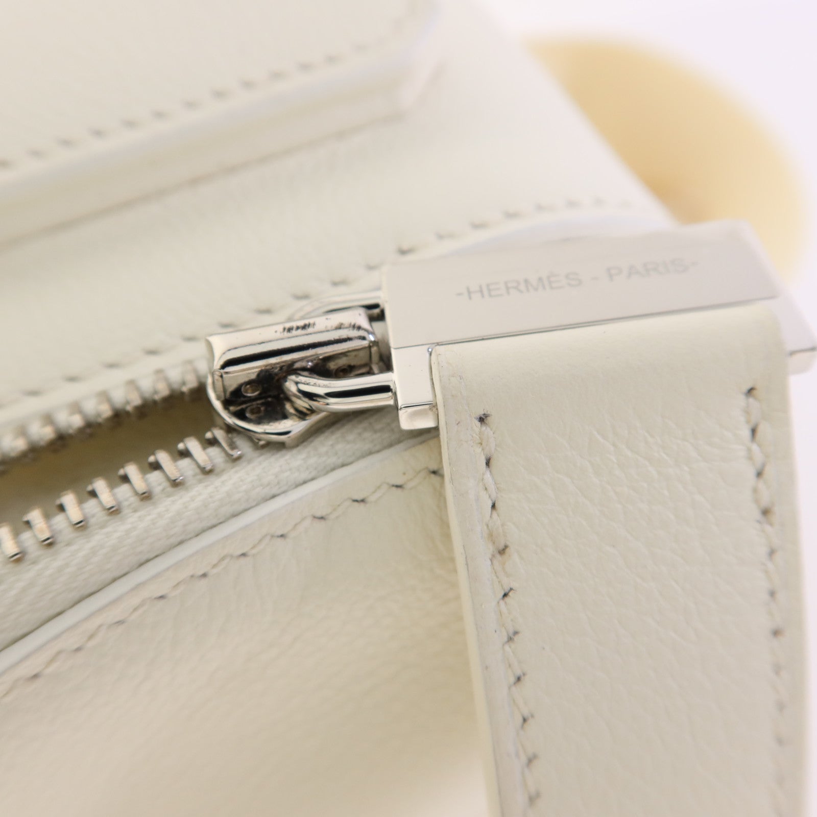 HERMES Evercolor皮革Emile 30銀扣肩背袋Blanc