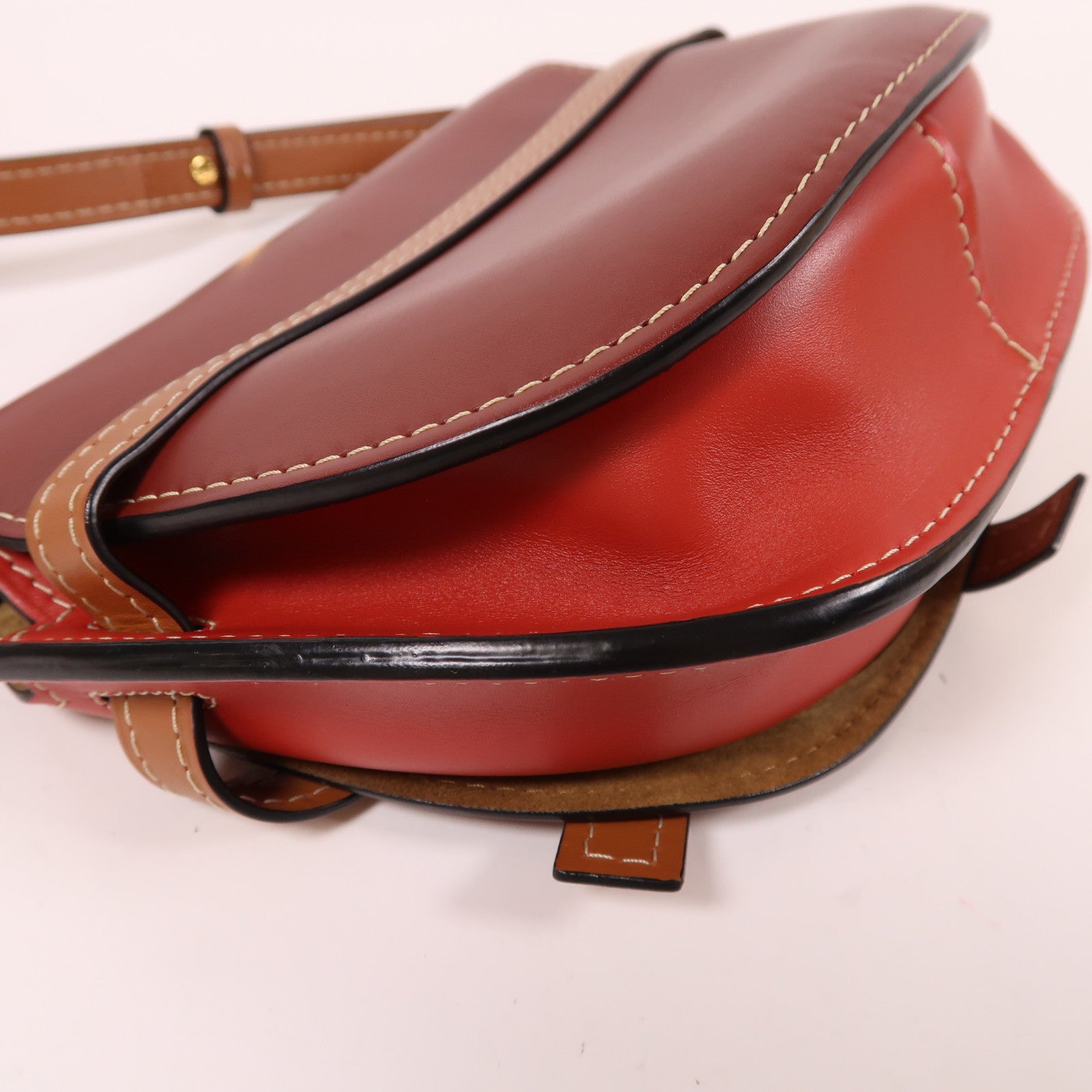 LOEWE 牛皮皮革Gate Small金扣肩背袋