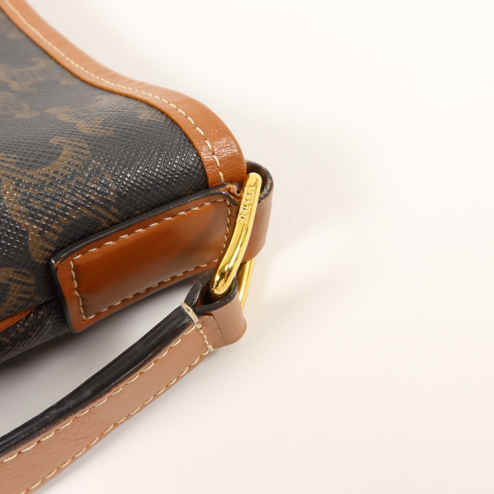 CELINE 塗層帆布Triomphe Bucket Medium肩背袋