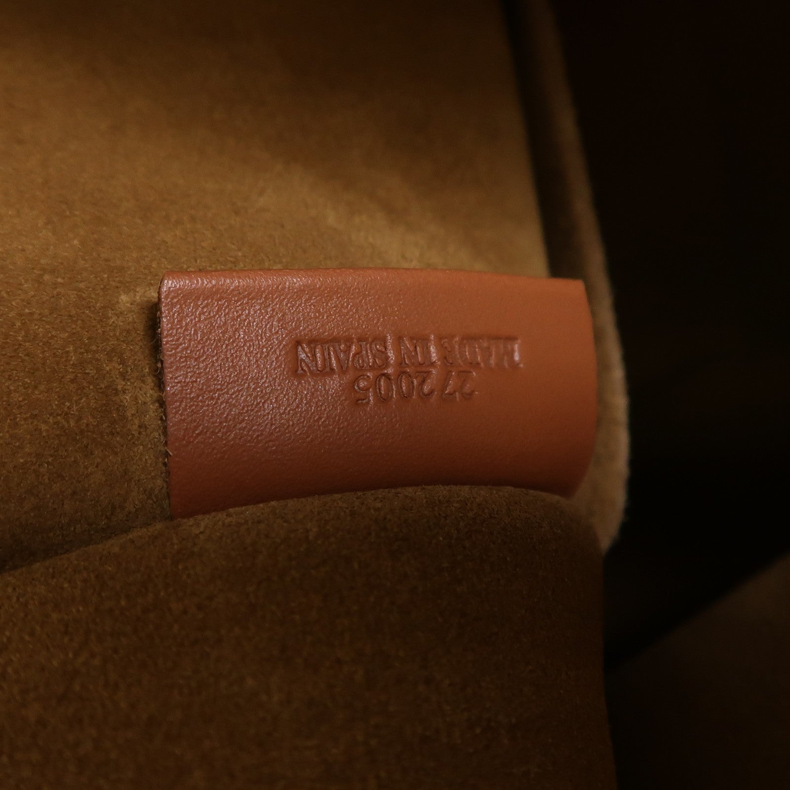 LOEWE 【激減優惠】牛皮皮革Gate Anagram Bucket金扣肩背袋