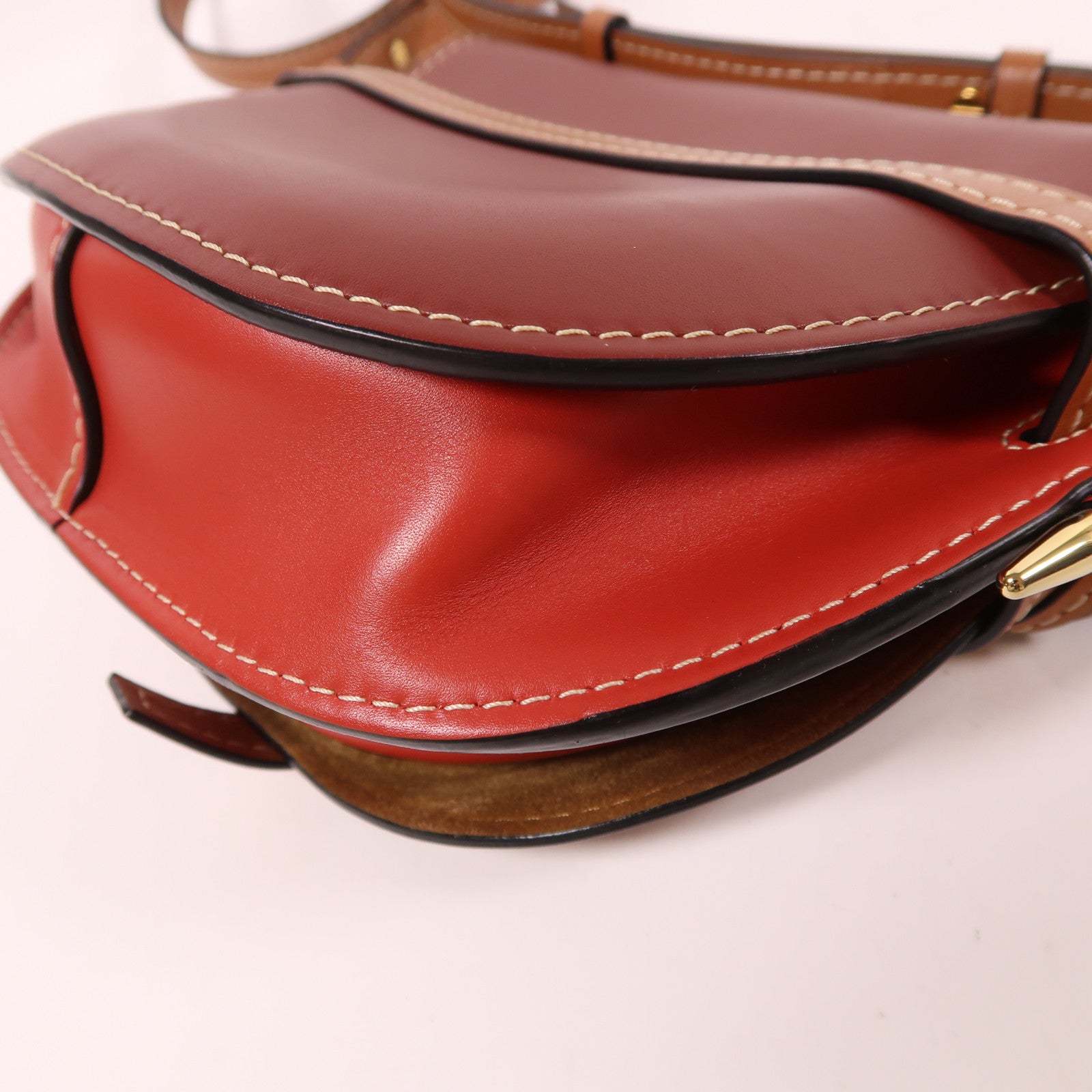 LOEWE 牛皮皮革Gate Small金扣肩背袋