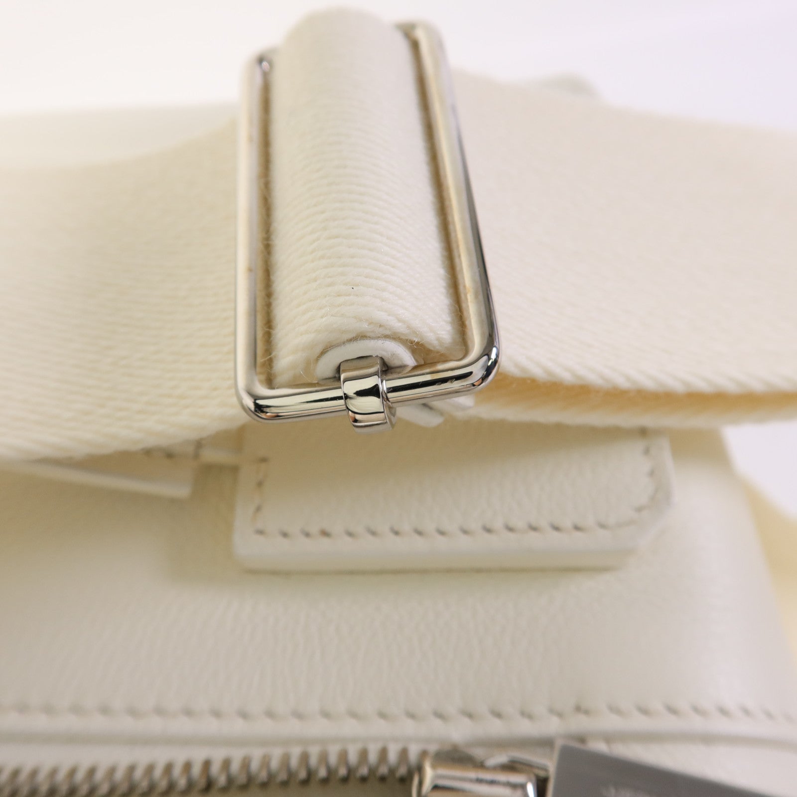 HERMES Evercolor皮革Emile 30銀扣肩背袋Blanc