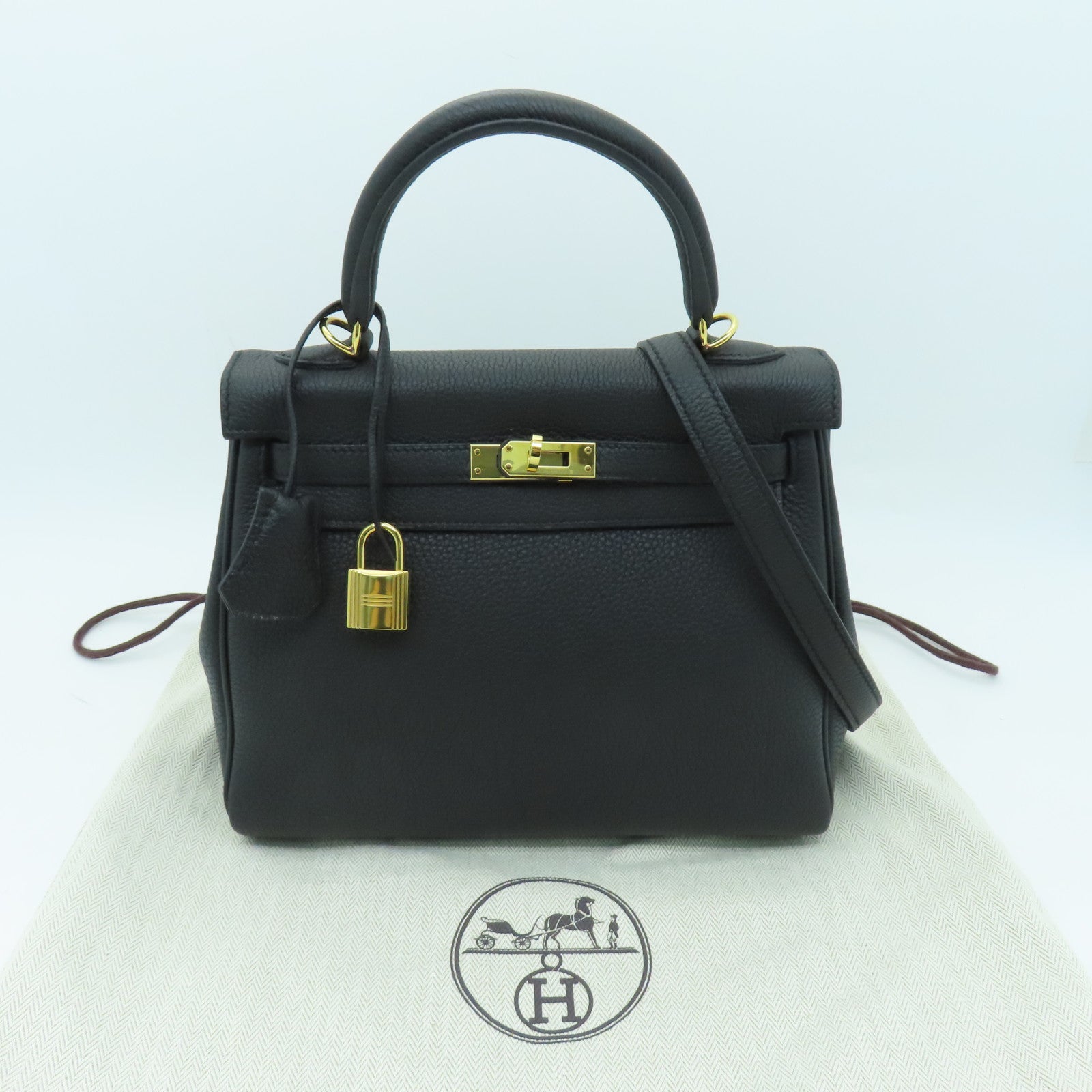 HERMES 【清倉大減價】Togo皮革Kelly 25金扣手挽肩背兩用袋黑色