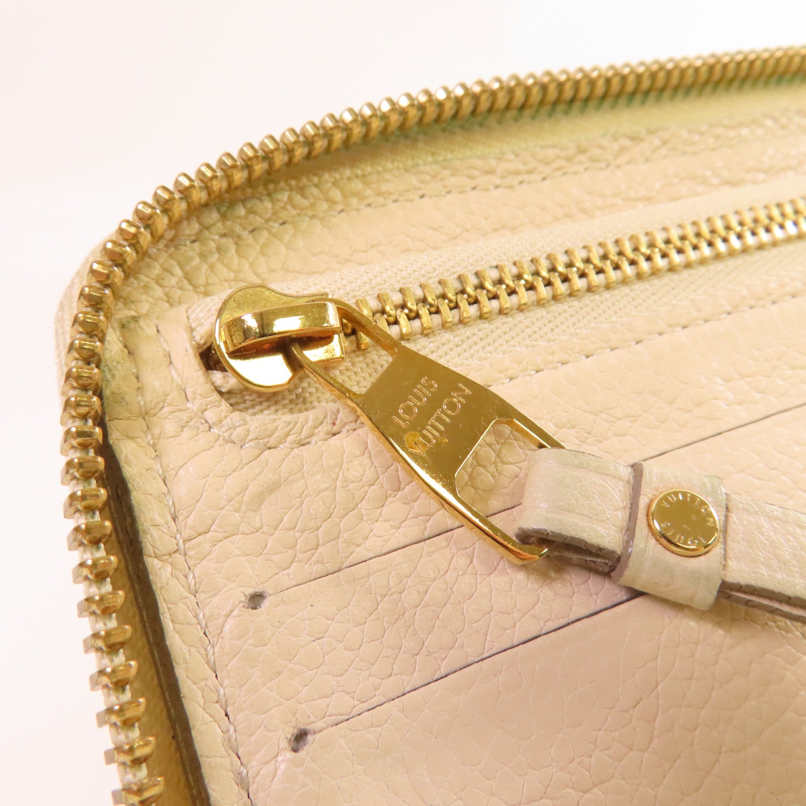 LOUIS VUITTON 【激減優惠】Monogram Empreinte Round Long Wallet金扣拉鏈長錢包杏色