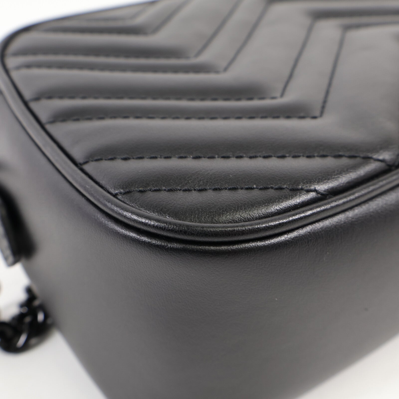 GUCCI 牛皮皮革GG Marmont肩背袋