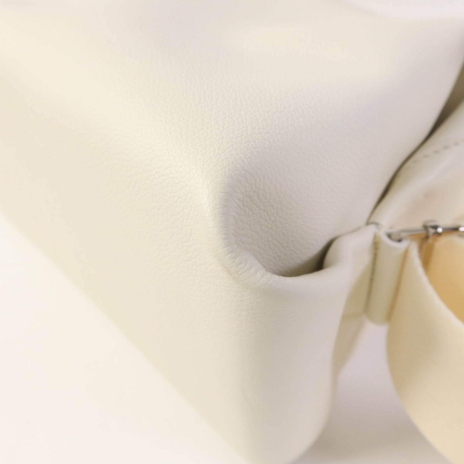 HERMES Evercolor皮革Emile 30銀扣肩背袋Blanc