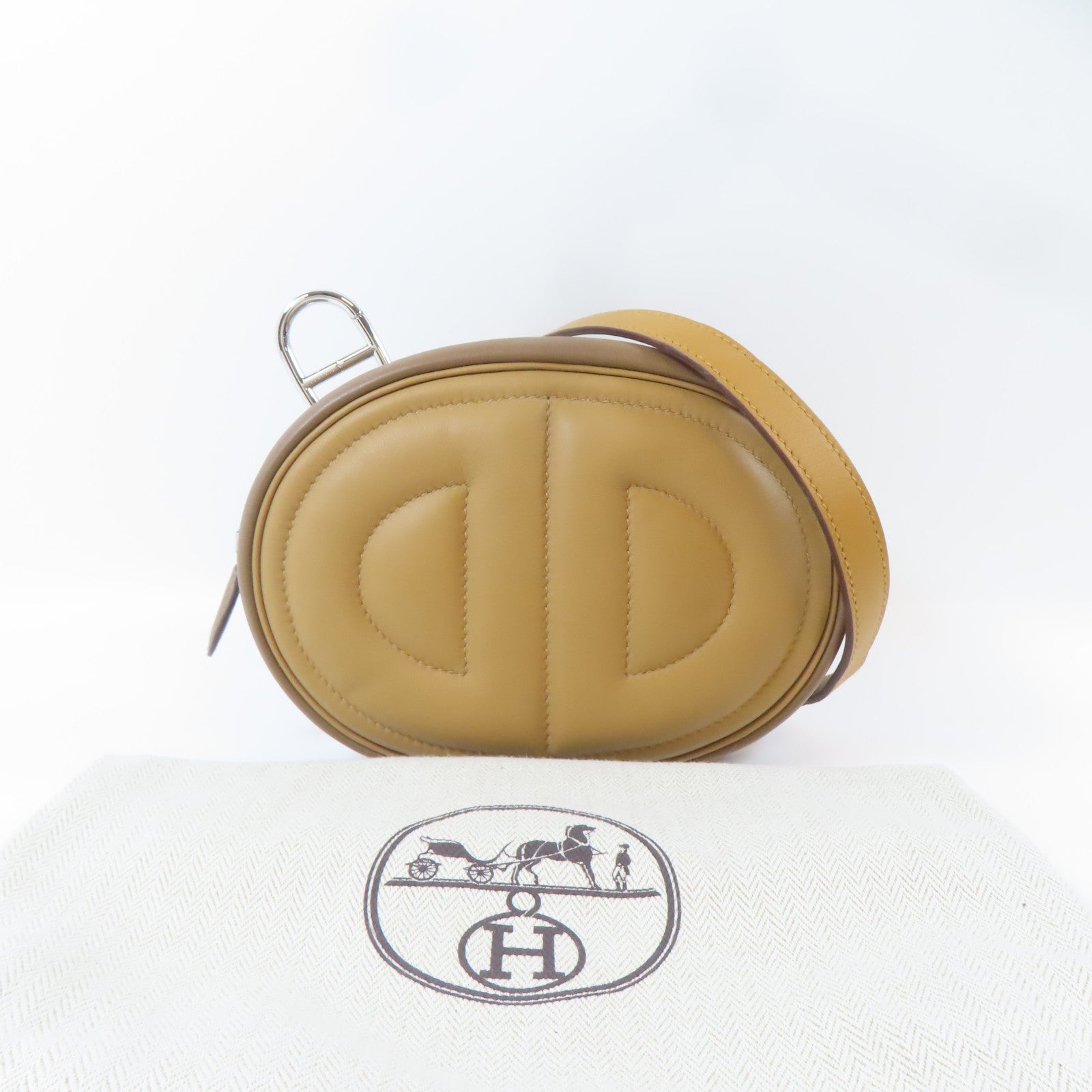 HERMES Swift皮革In The Loop銀扣腰包經典駝色