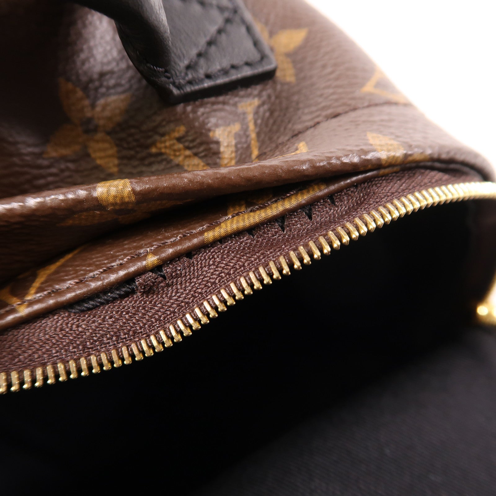 LOUIS VUITTON 【激減優惠】Monogram Palm Springs Mini金扣背包