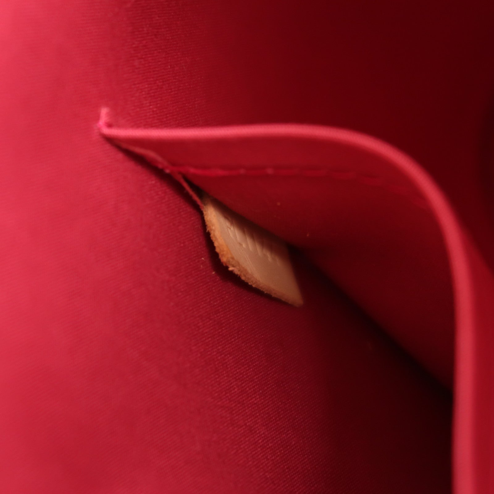 LOUIS VUITTON Monogram Vernis Alma MM金扣手挽袋