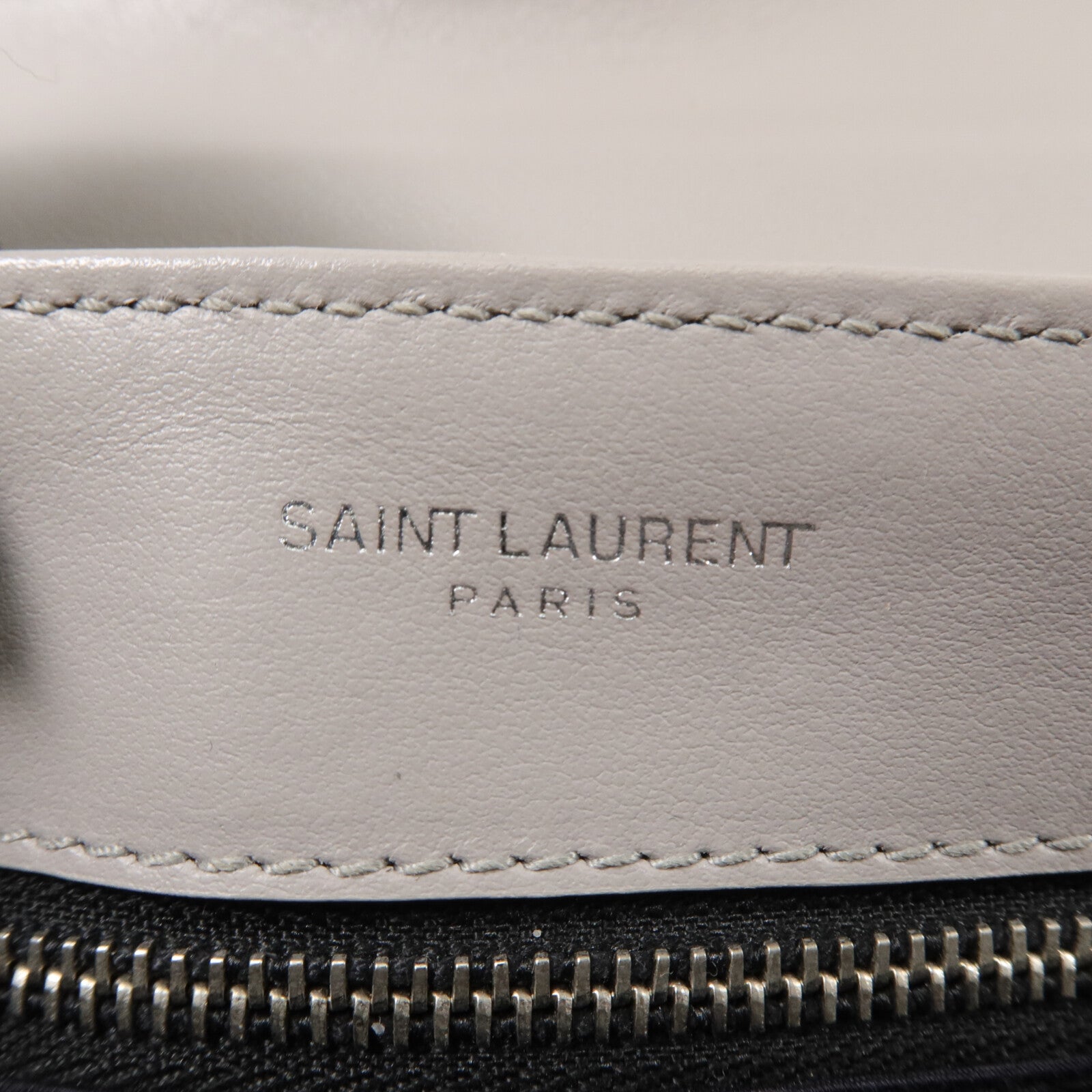 SAINT LAURENT 牛皮皮革Loulou Toy Shoulder Bag肩背袋