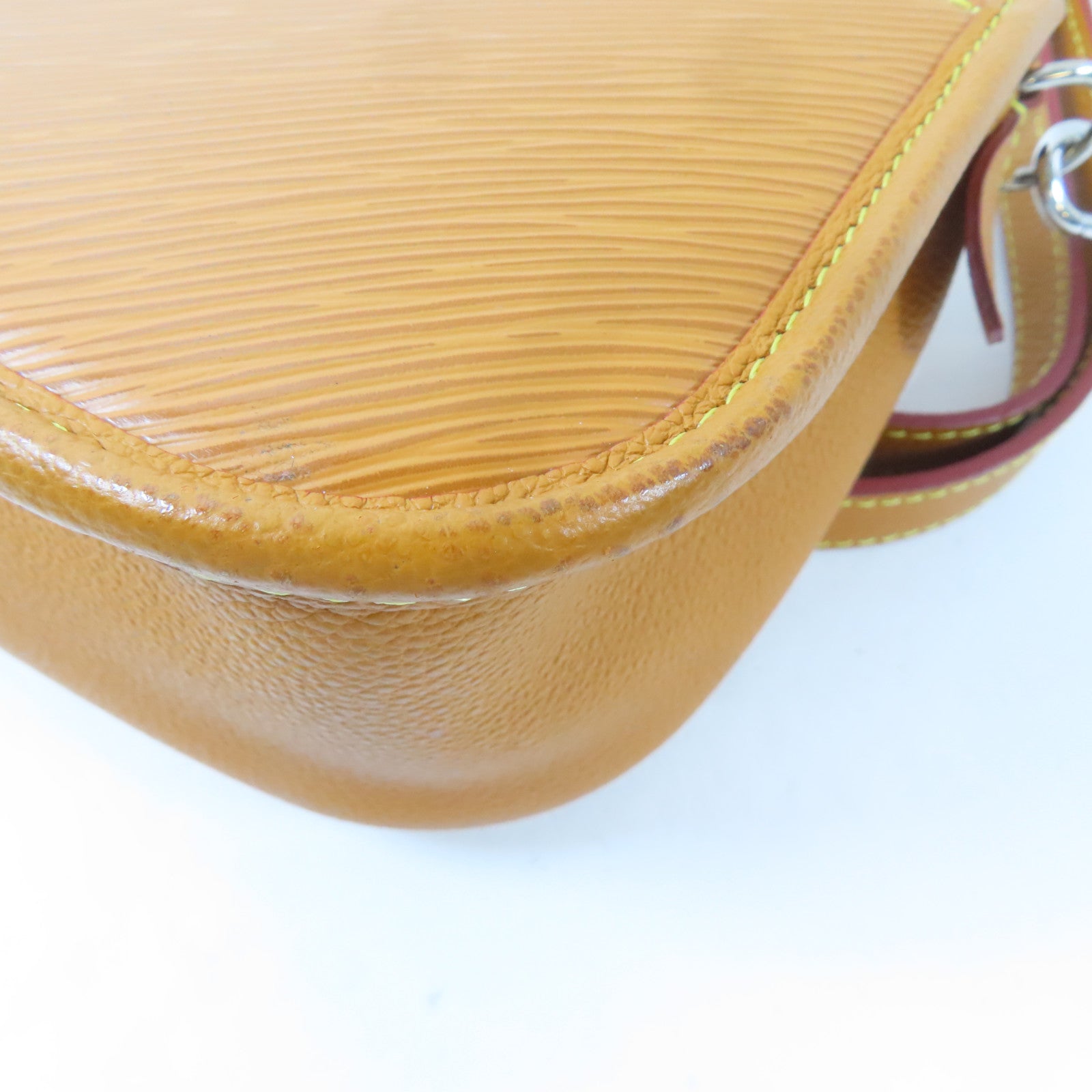 LOUIS VUITTON Epi Buci銀扣肩背袋啡色