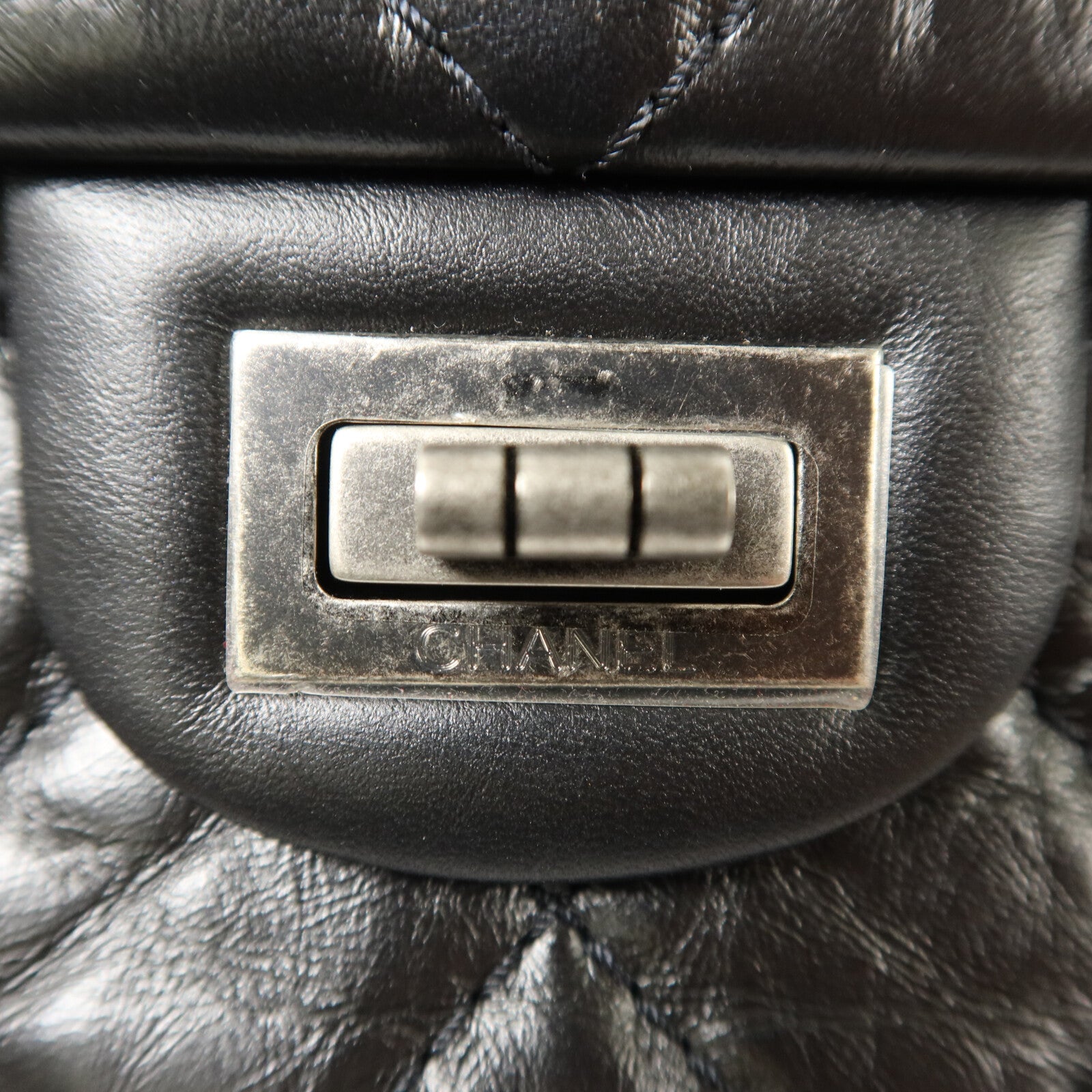 CHANEL 牛皮皮革2.55 28cm鏈帶手挽肩背兩用袋