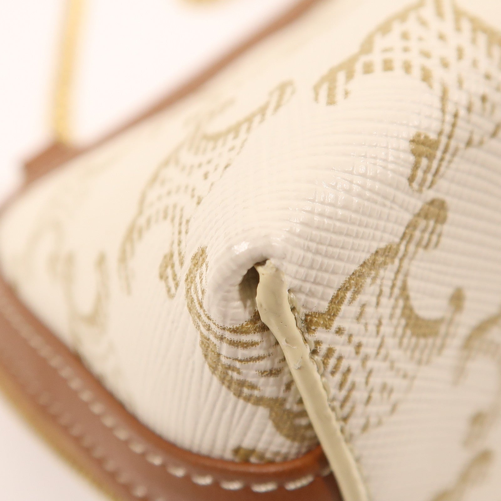 CELINE 塗層帆布Clutch On Chain金扣鏈帶肩背袋