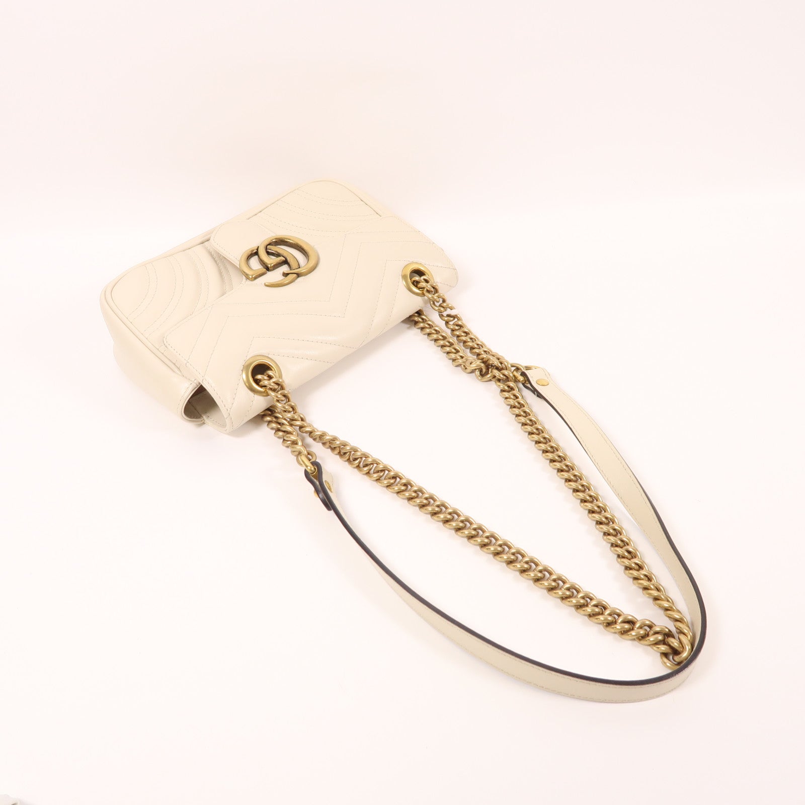 GUCCI 牛皮皮革GG Marmont金扣鏈帶肩背袋