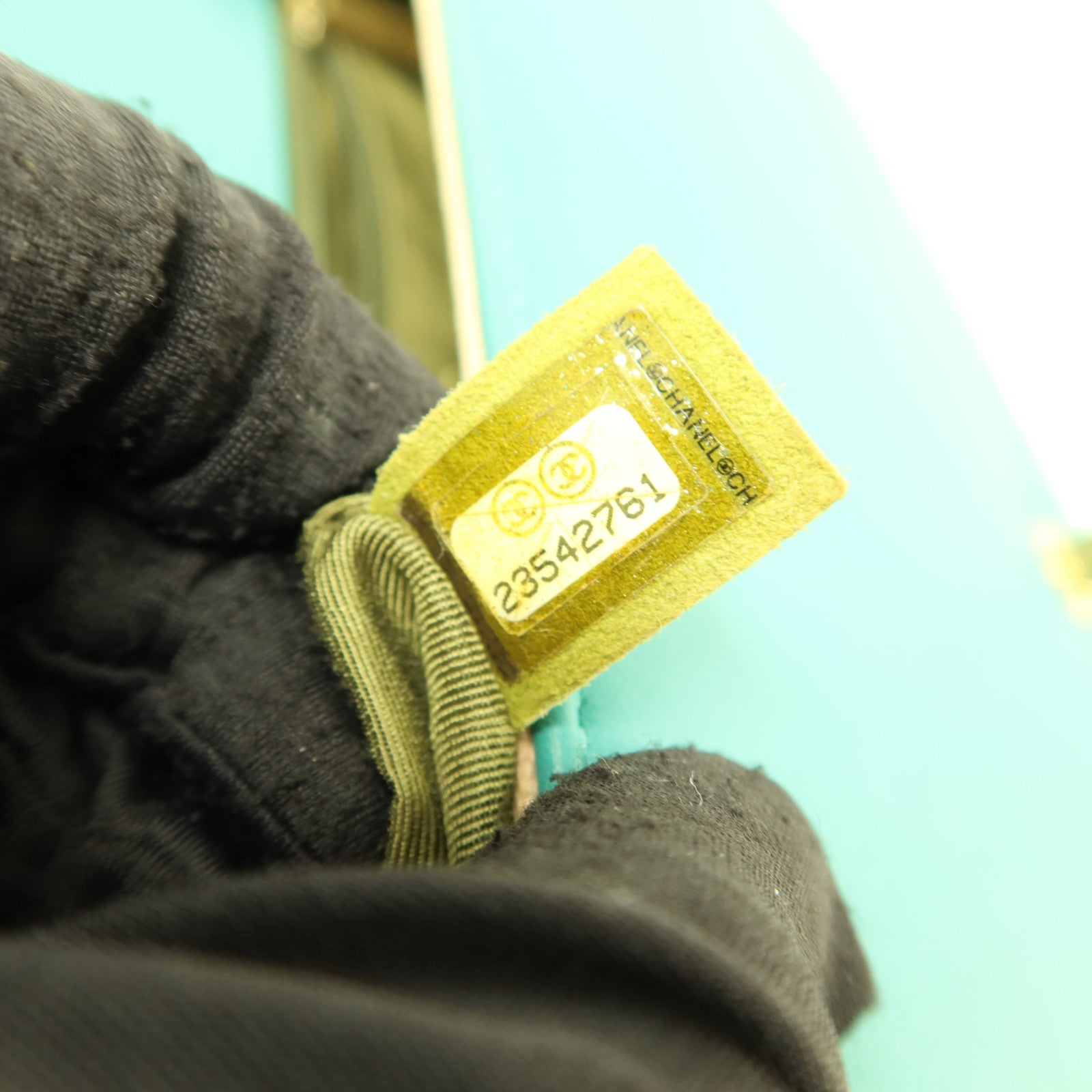 CHANEL 羊皮皮革Boy 28金扣鏈帶肩背袋