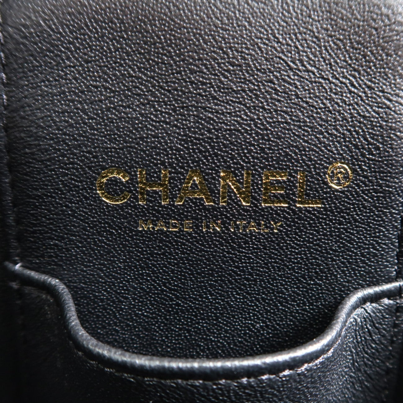 CHANEL 牛皮皮革Vanity Case金扣鏈帶手挽肩背兩用袋