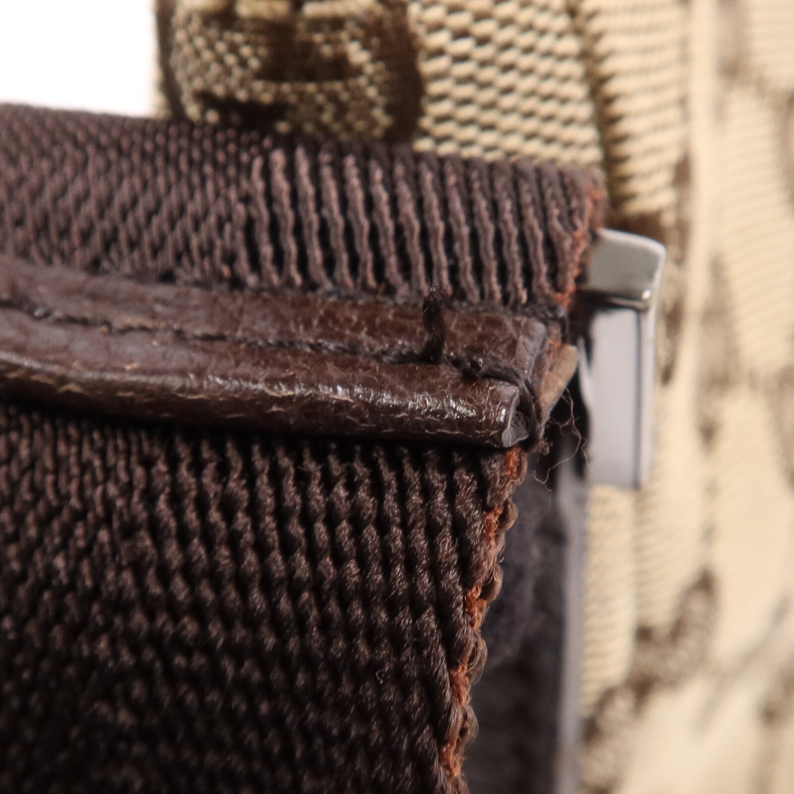 GUCCI 帆布Shoulder Bag銀扣肩背袋