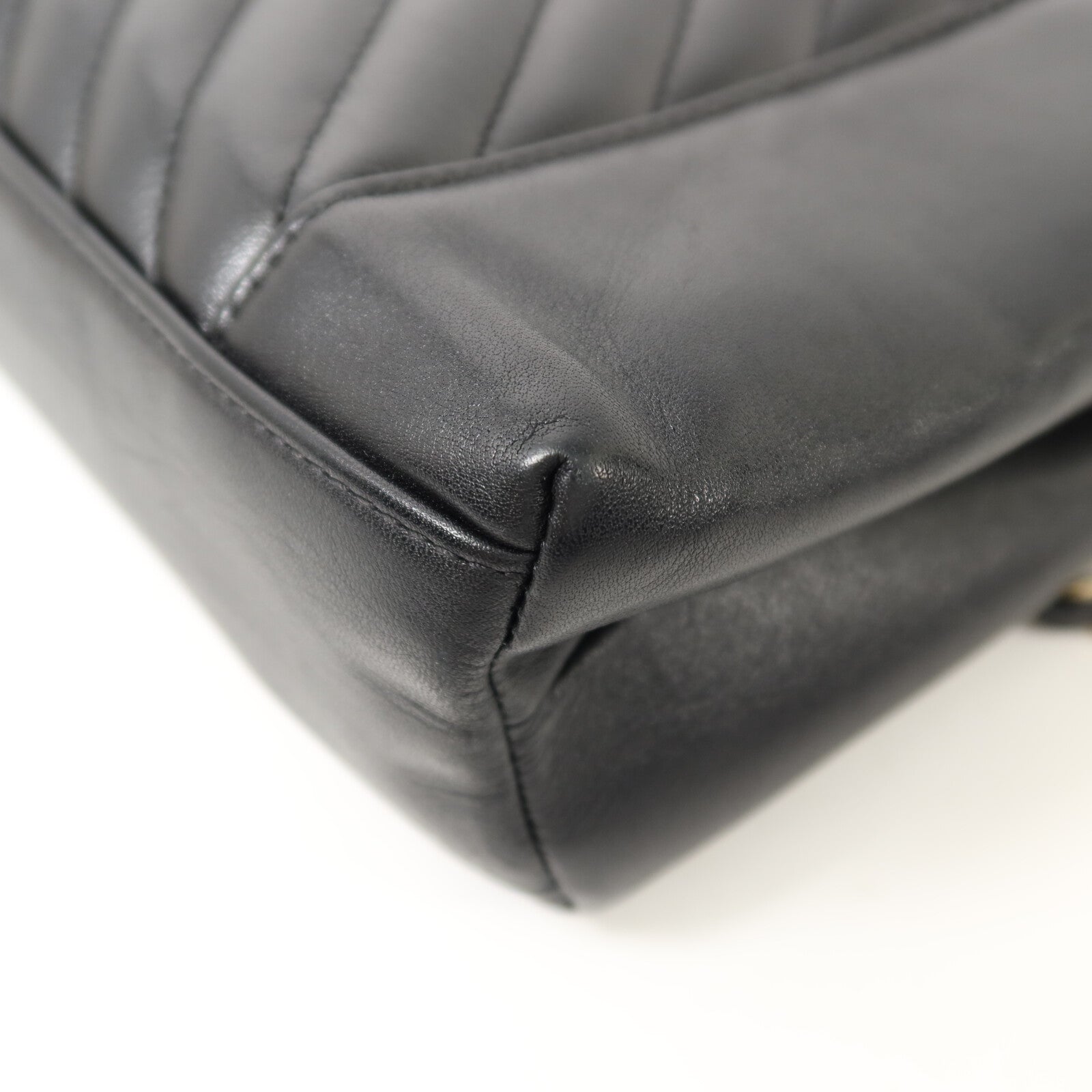 CHANEL 牛皮皮革Chain Shoulder金扣鏈帶肩背袋