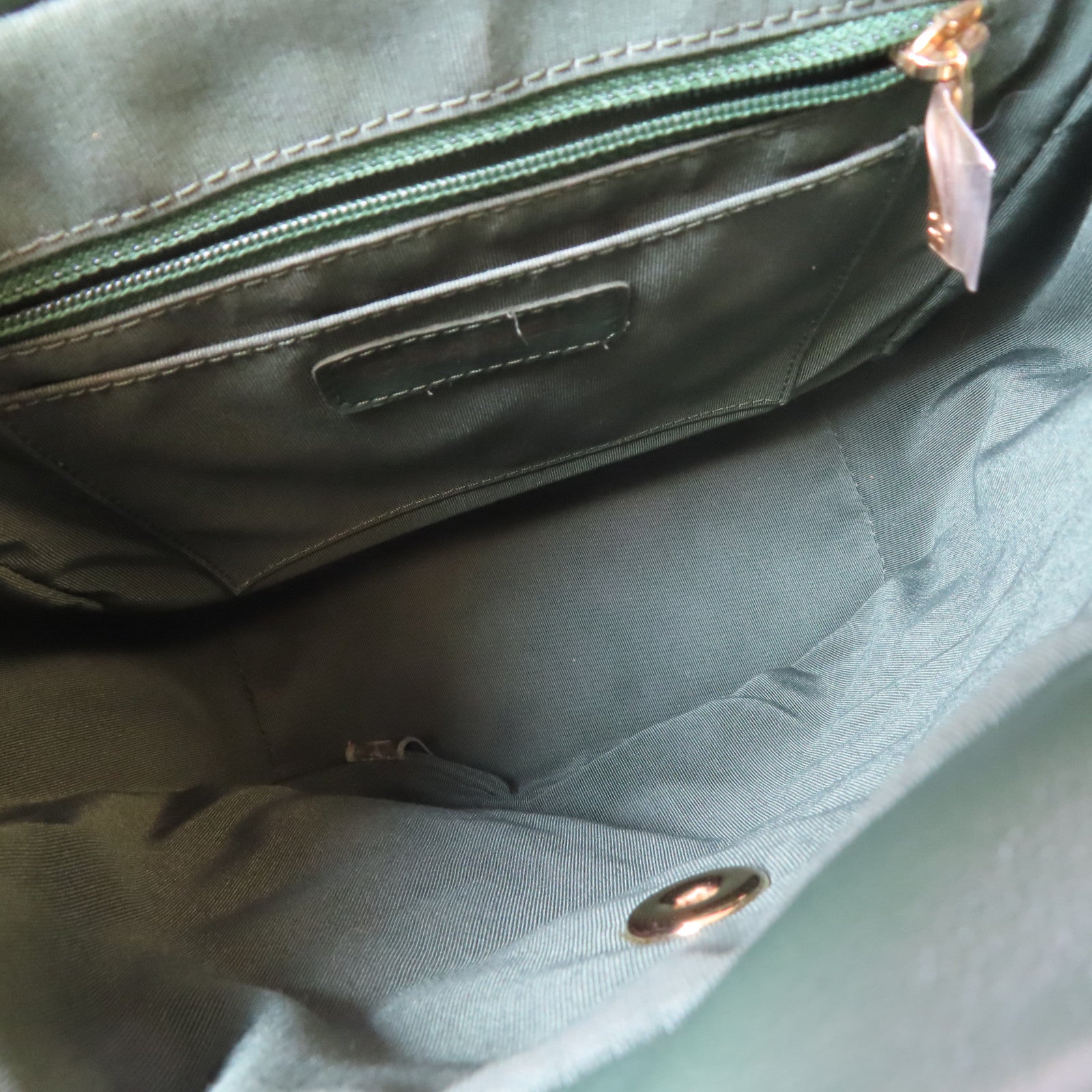 CHANEL 菱格羊皮皮革Backpack金扣背包綠色