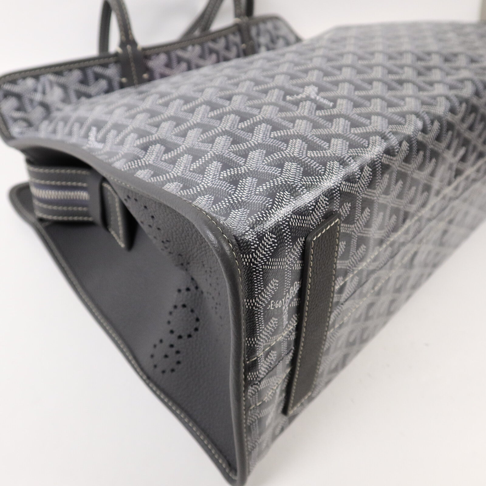 GOYARD 塗層帆布Hardy PM手挽袋