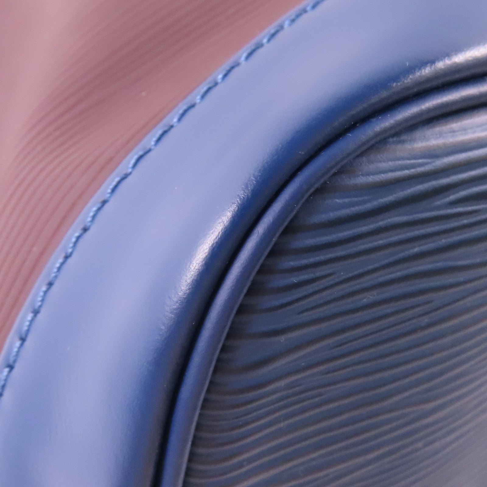 LOUIS VUITTON Epi Noe銀扣肩背袋