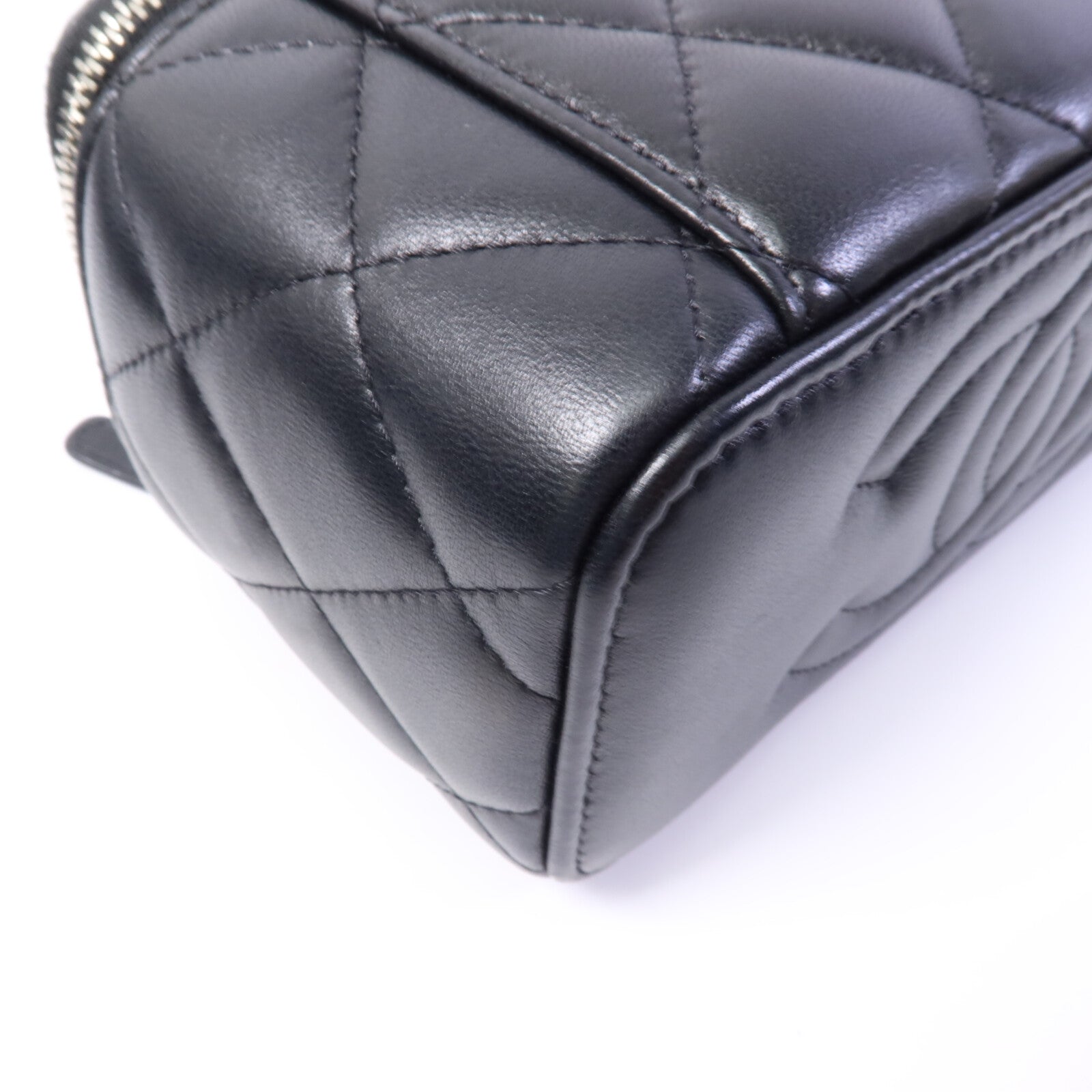 CHANEL 羊皮皮革Vanity Case鏈帶肩背袋