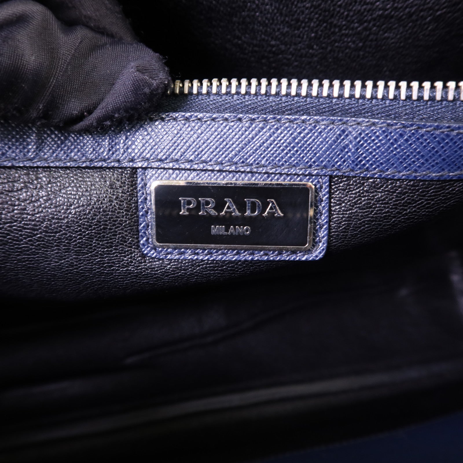 PRADA Saffiano皮革Shoulder Bag銀扣肩背袋