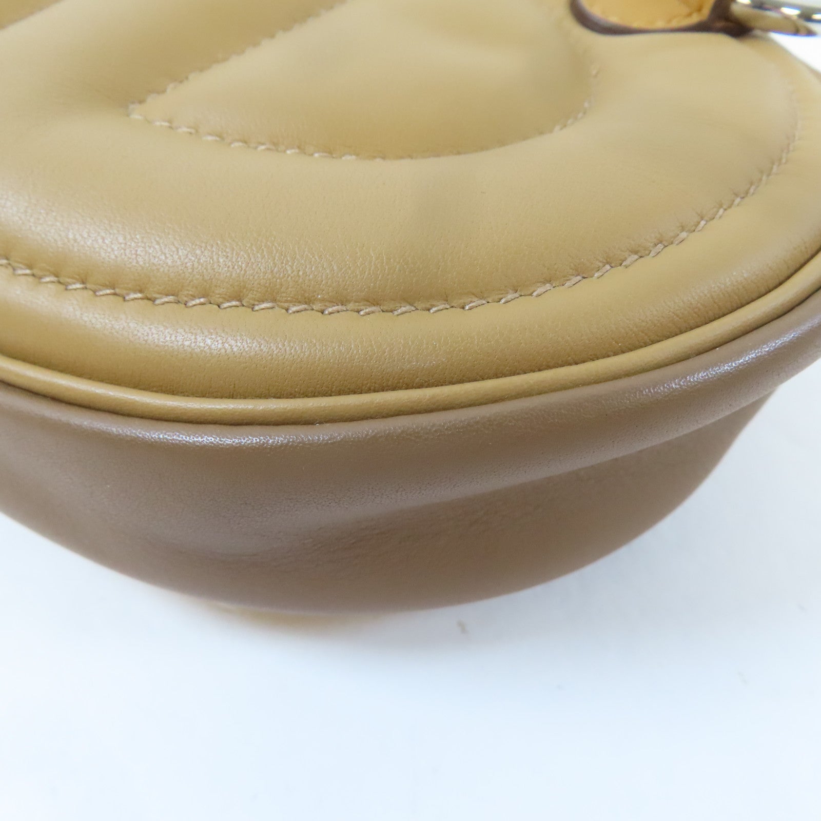 HERMES Swift皮革In The Loop銀扣腰包經典駝色