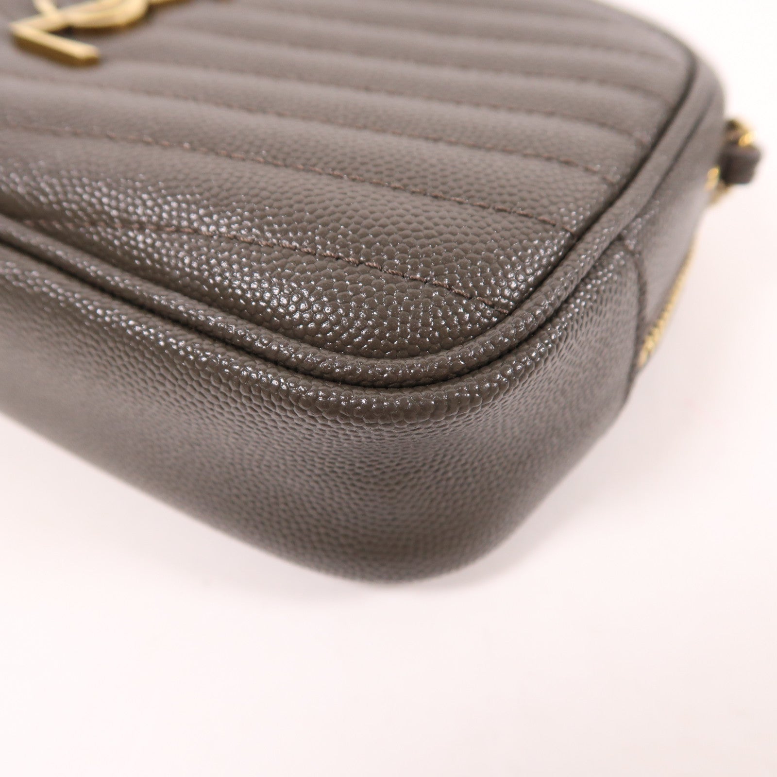 SAINT LAURENT 牛皮皮革Lou Mini Bag金扣鏈帶肩背袋