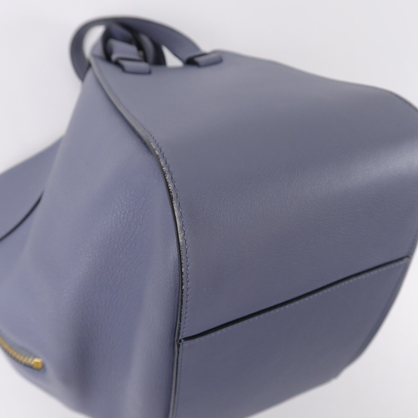 LOEWE 牛皮皮革Hammock Medium手挽肩背兩用袋