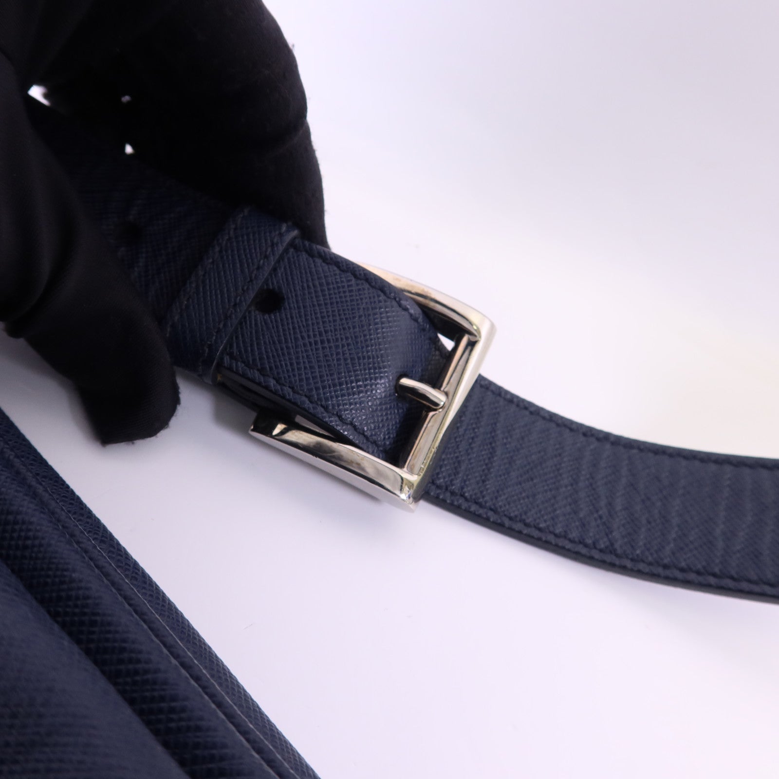 PRADA Saffiano皮革Shoulder Bag銀扣肩背袋