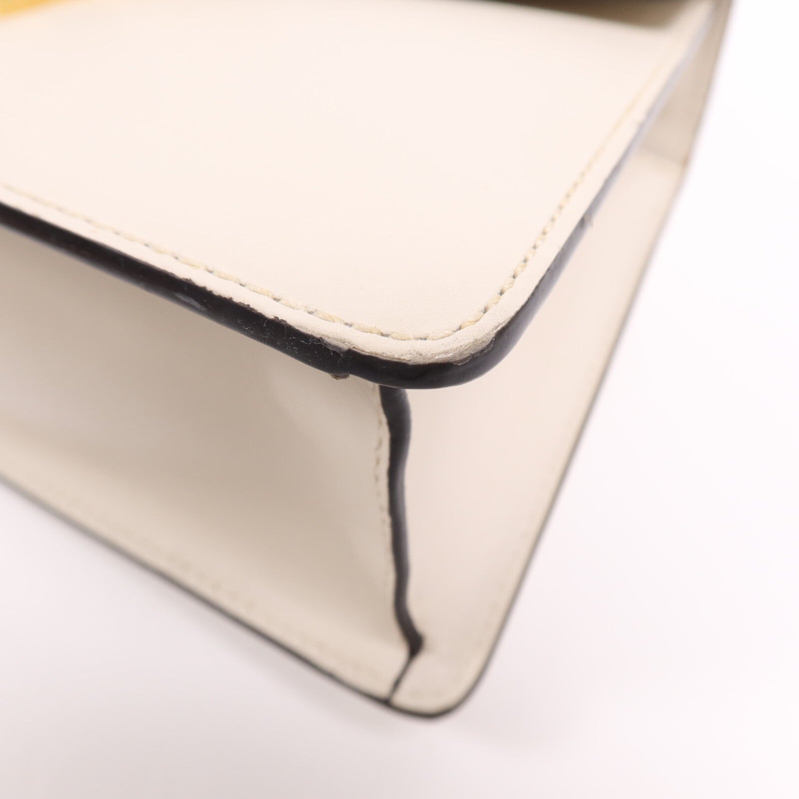 GUCCI 牛皮皮革Sylvie金扣手挽肩背兩用袋