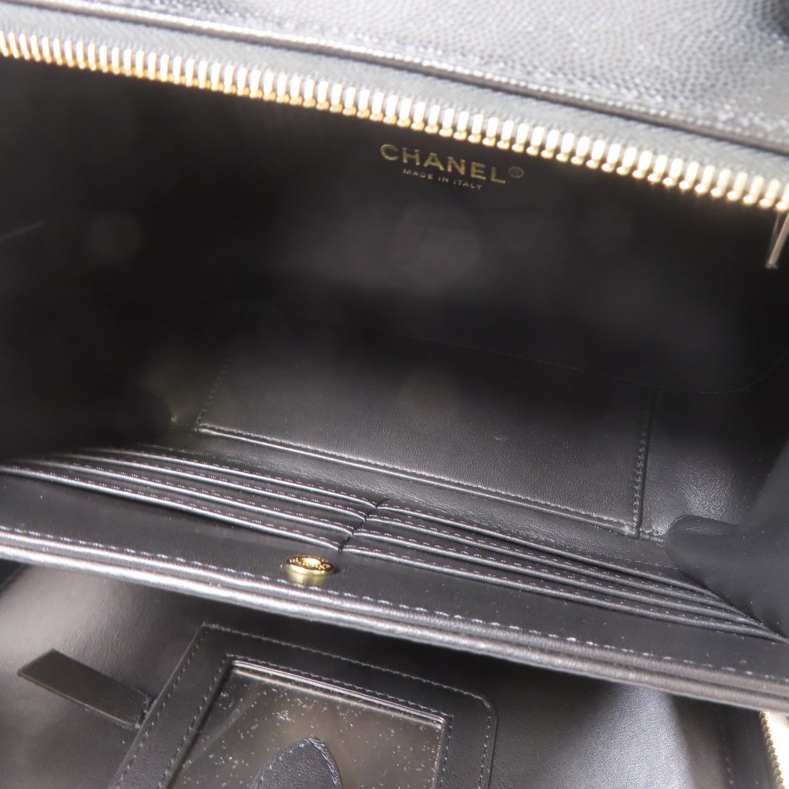 CHANEL 牛皮皮革Filigree Vanity Case金扣手挽肩背兩用袋黑色