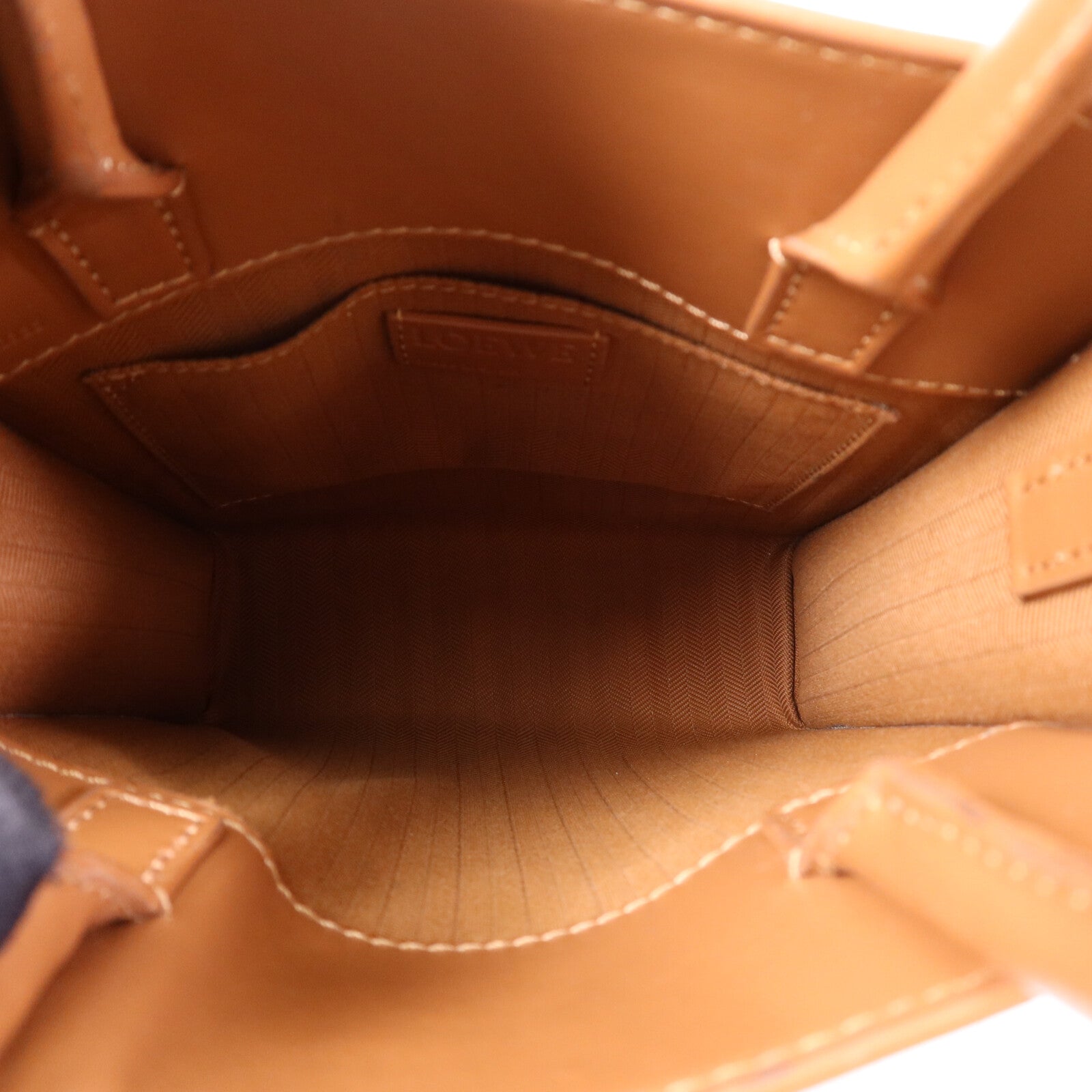 LOEWE 【激減優惠】牛皮皮革Standard A5 Tote金扣手挽肩背兩用袋