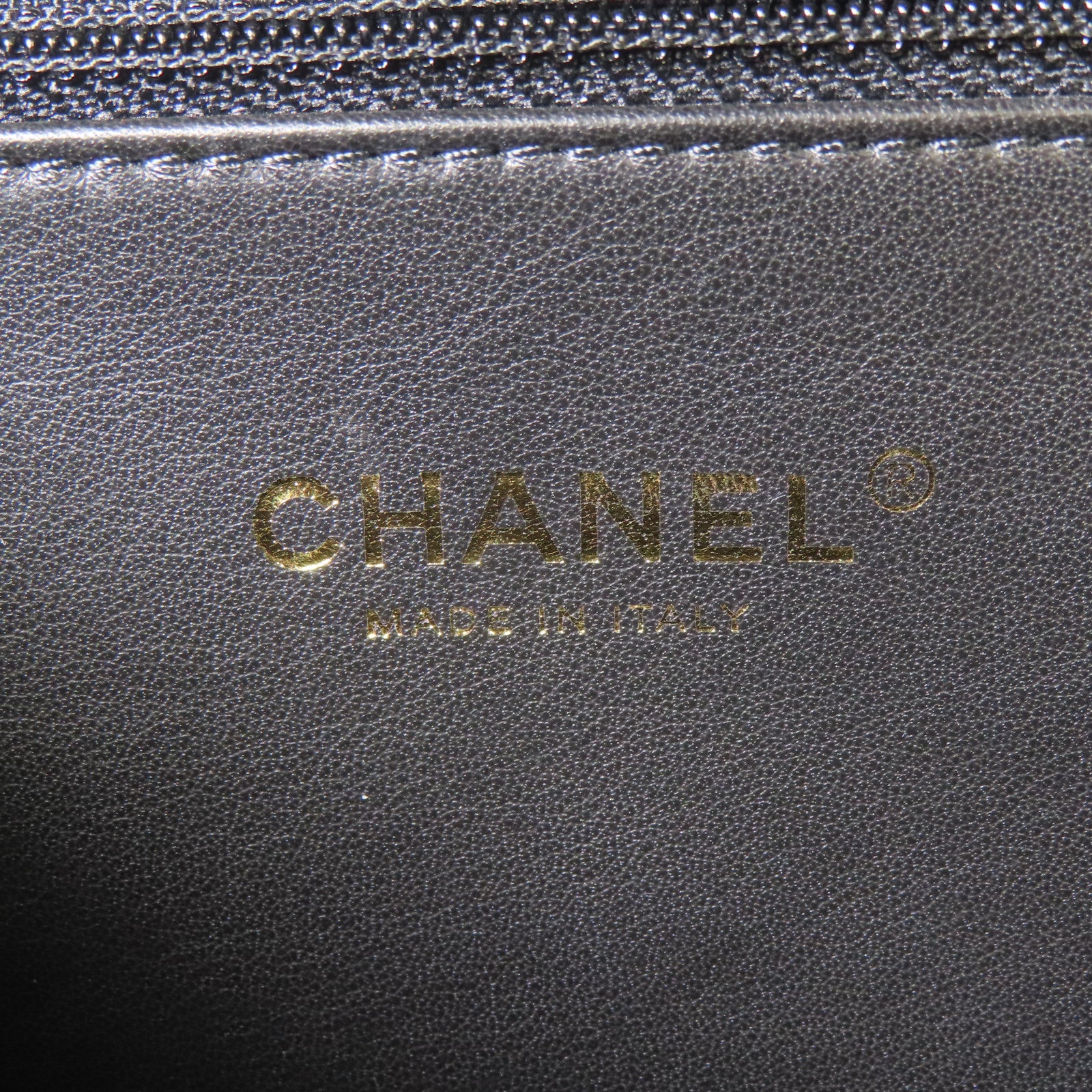 CHANEL 牛皮皮革Filigree Vanity Case金扣手挽肩背兩用袋黑色