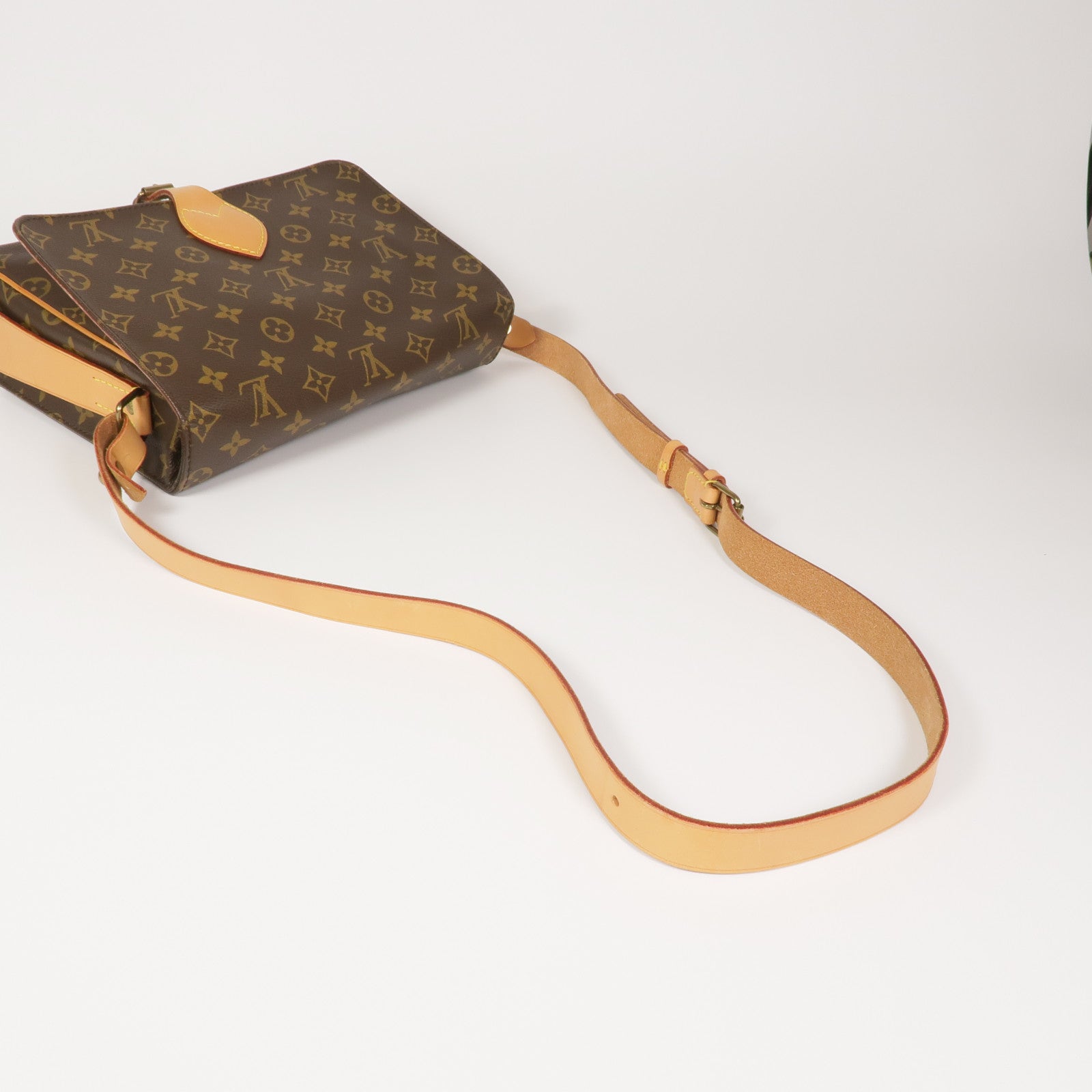 LOUIS VUITTON 【激減優惠】Monogram Cartouchiere GM金扣肩背袋