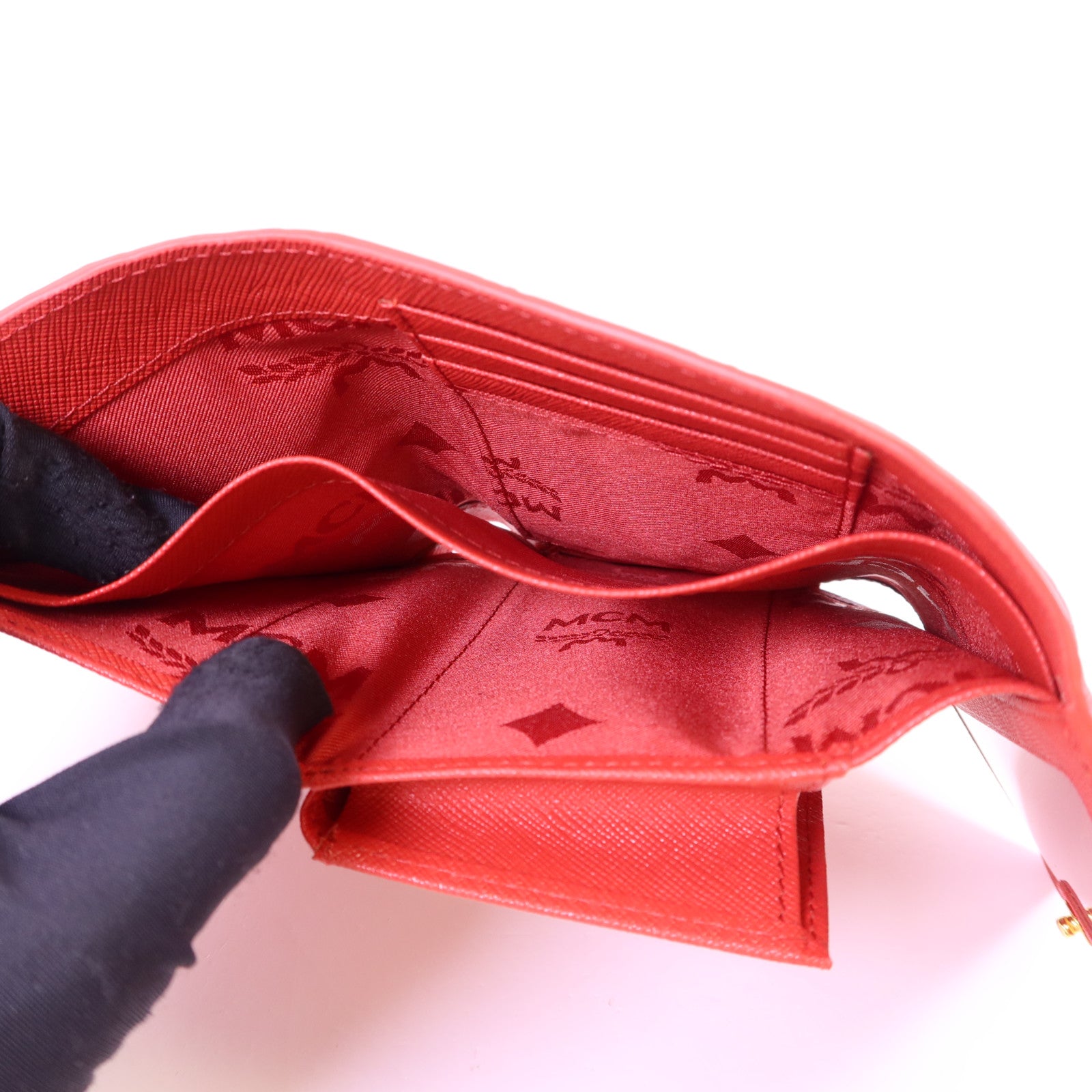 MCM 牛皮皮革Trifold Wallet金扣錢包