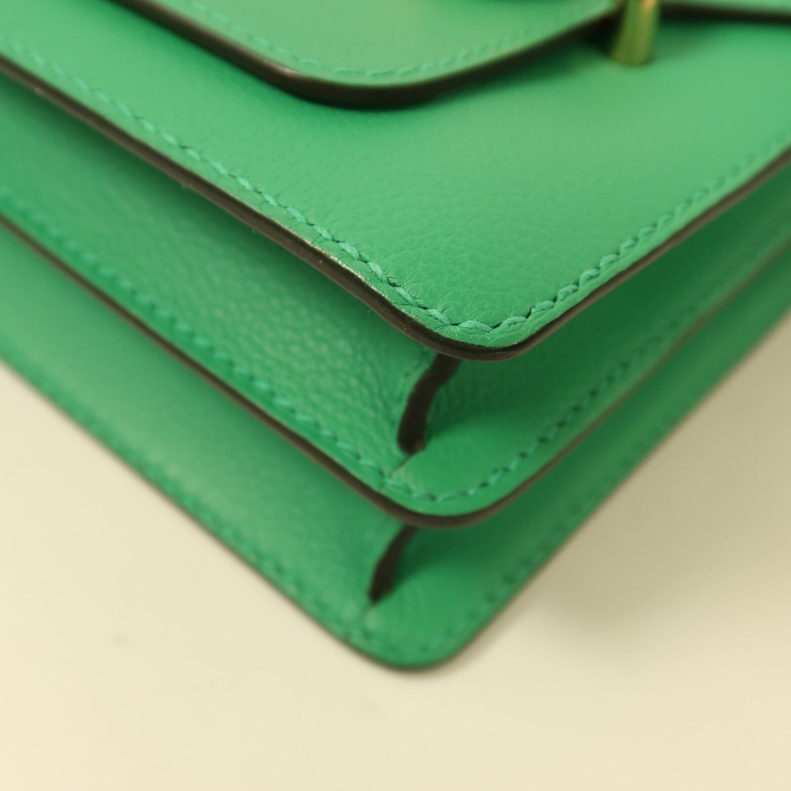 HERMES Evercolor皮革Roulis 23金扣肩背袋Menthe