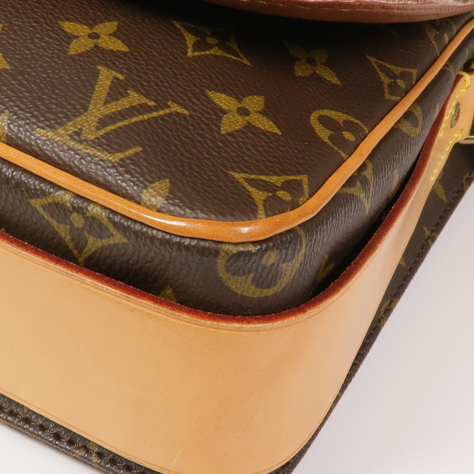 LOUIS VUITTON 【激減優惠】Monogram Cartouchiere GM金扣肩背袋