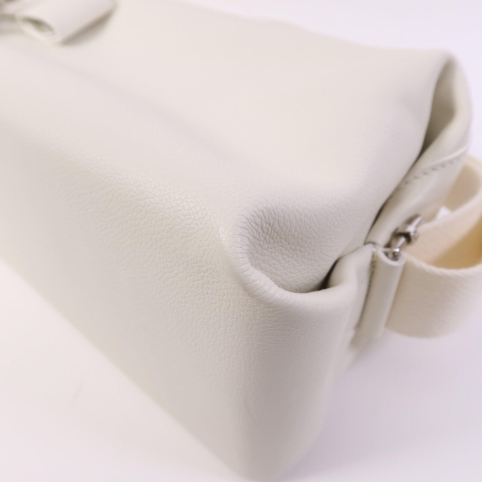 HERMES Evercolor皮革Emile 30銀扣肩背袋Blanc