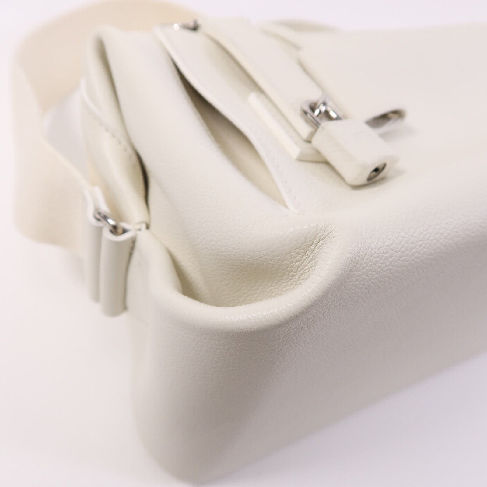 HERMES Evercolor皮革Emile 30銀扣肩背袋Blanc